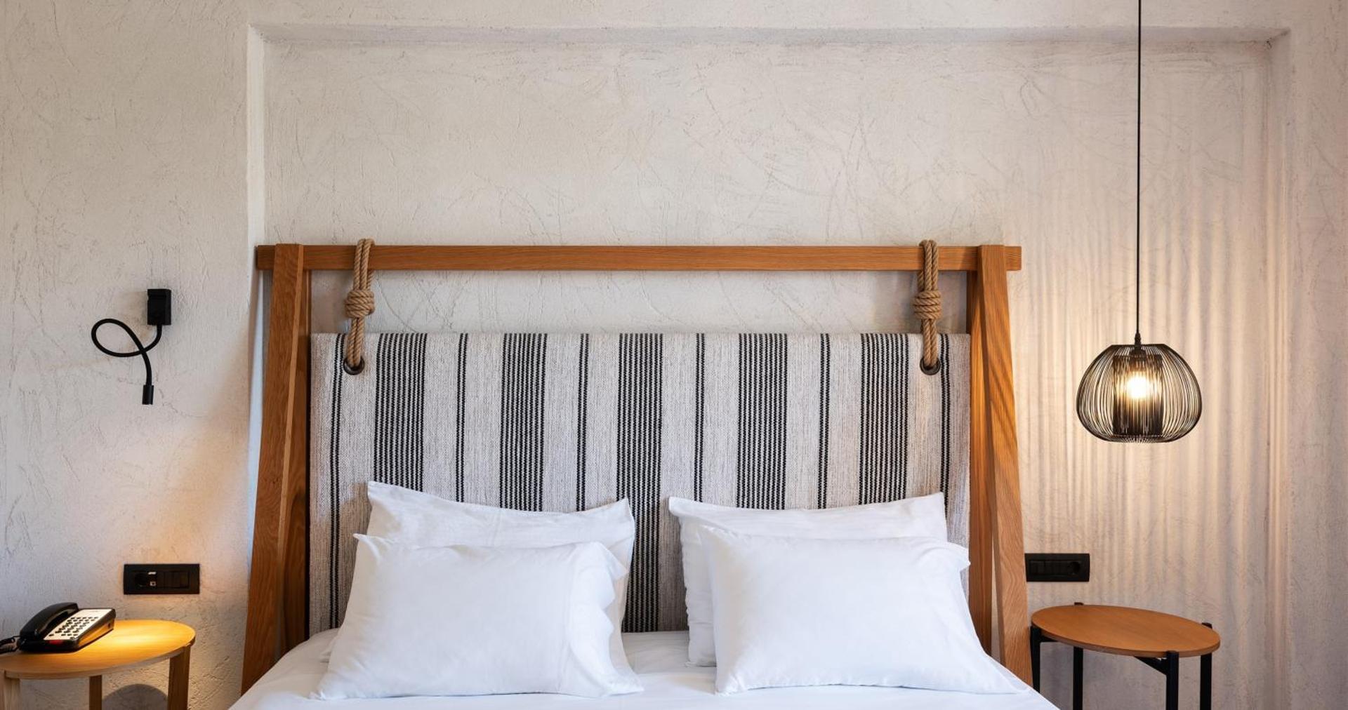 Pedi Beach Hotel - Photo 20