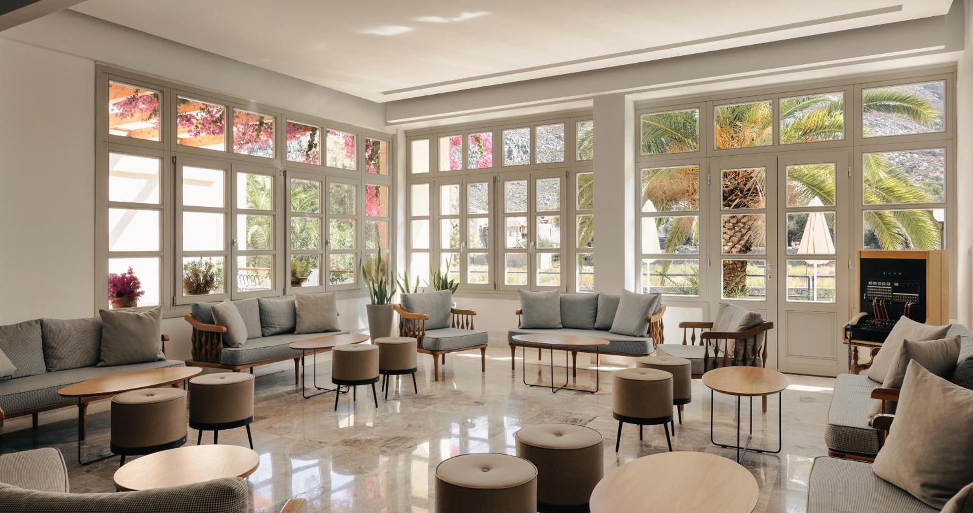 Pedi Beach Hotel - Photo 8