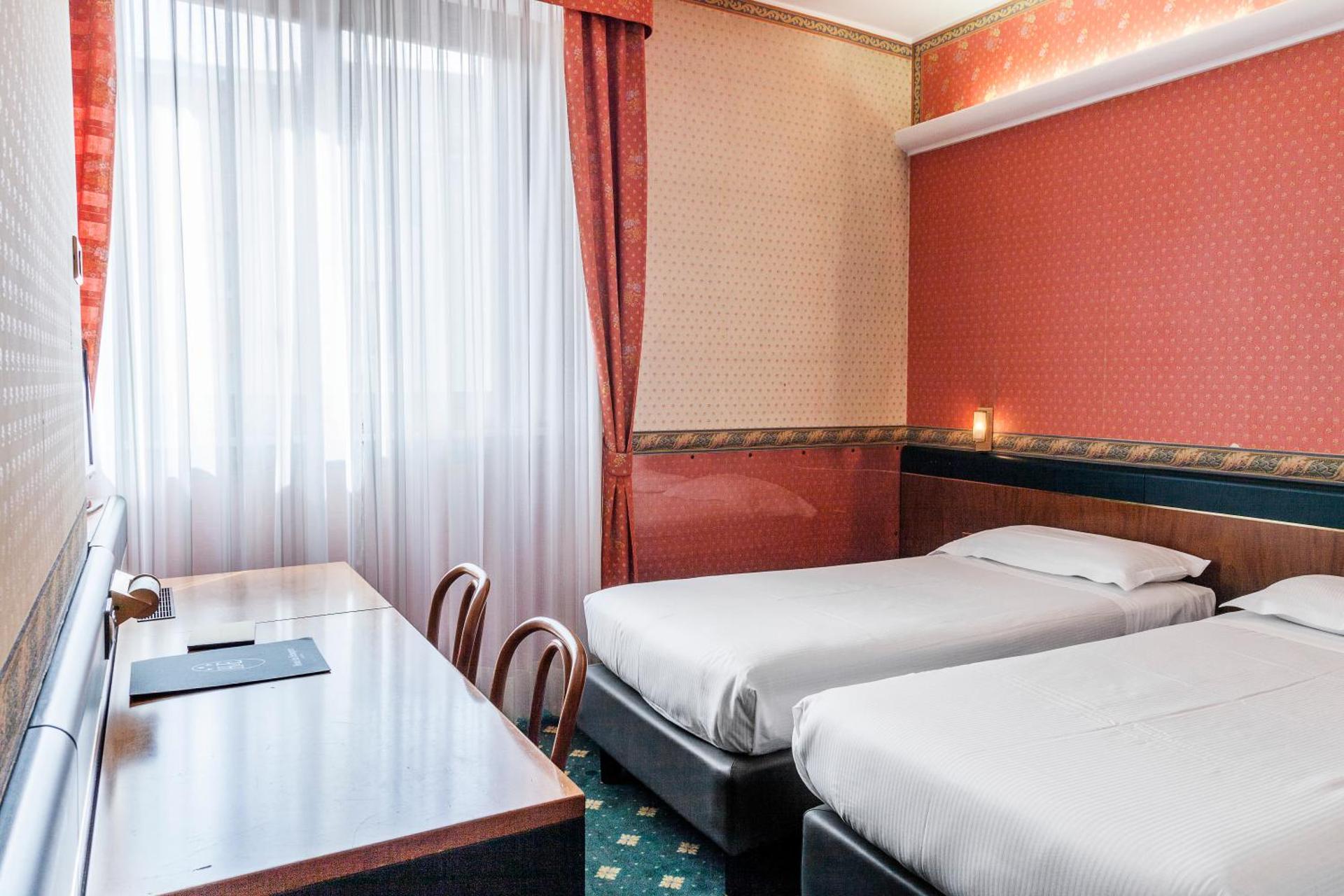Hotel Des Etrangers - Photo 27