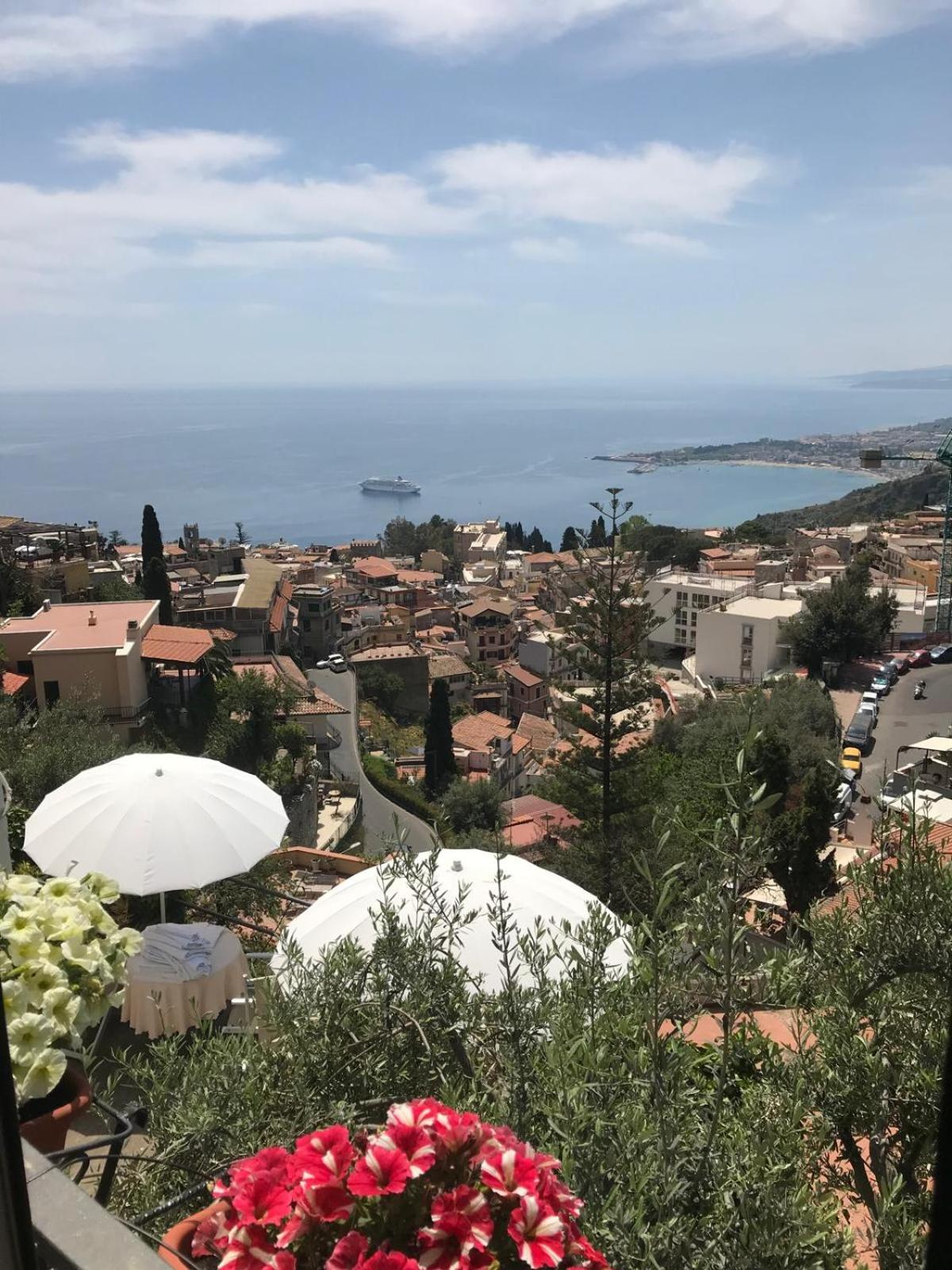 Villa Greta Hotel Rooms & Suites - Photo 73