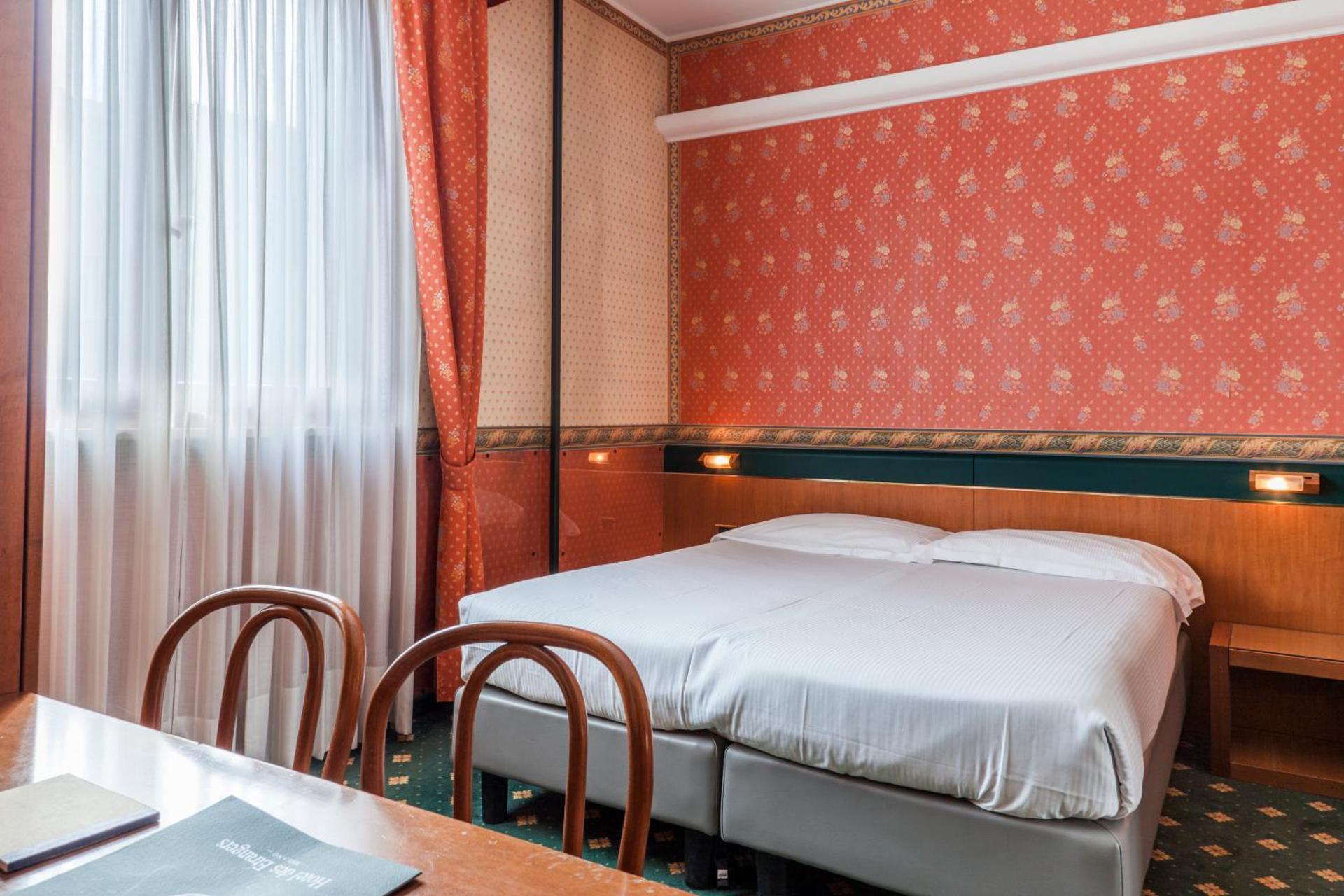 Hotel Des Etrangers - Photo 12