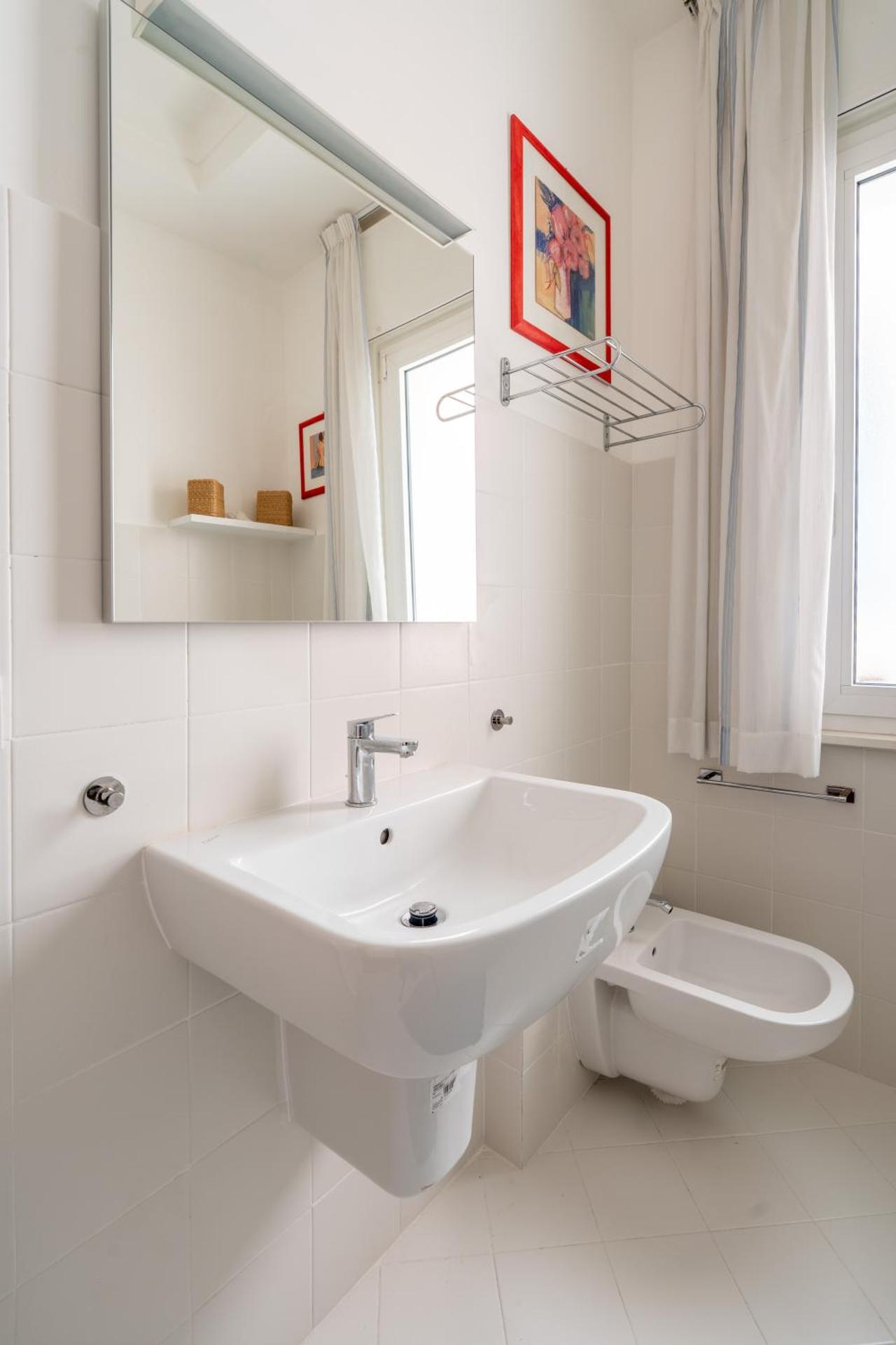 Wake Up to the Sea at Alassio - Stunning View from Every Room - Photo 41