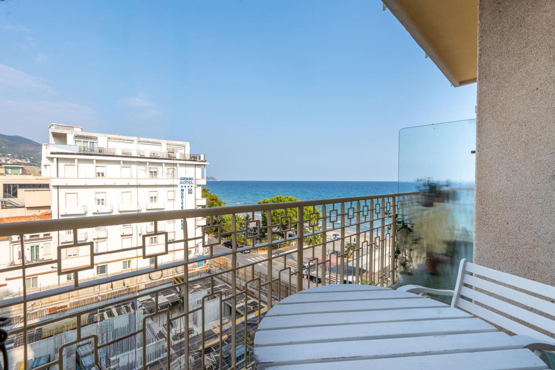 Wake Up to the Sea at Alassio - Stunning View from Every Room - Photo 5