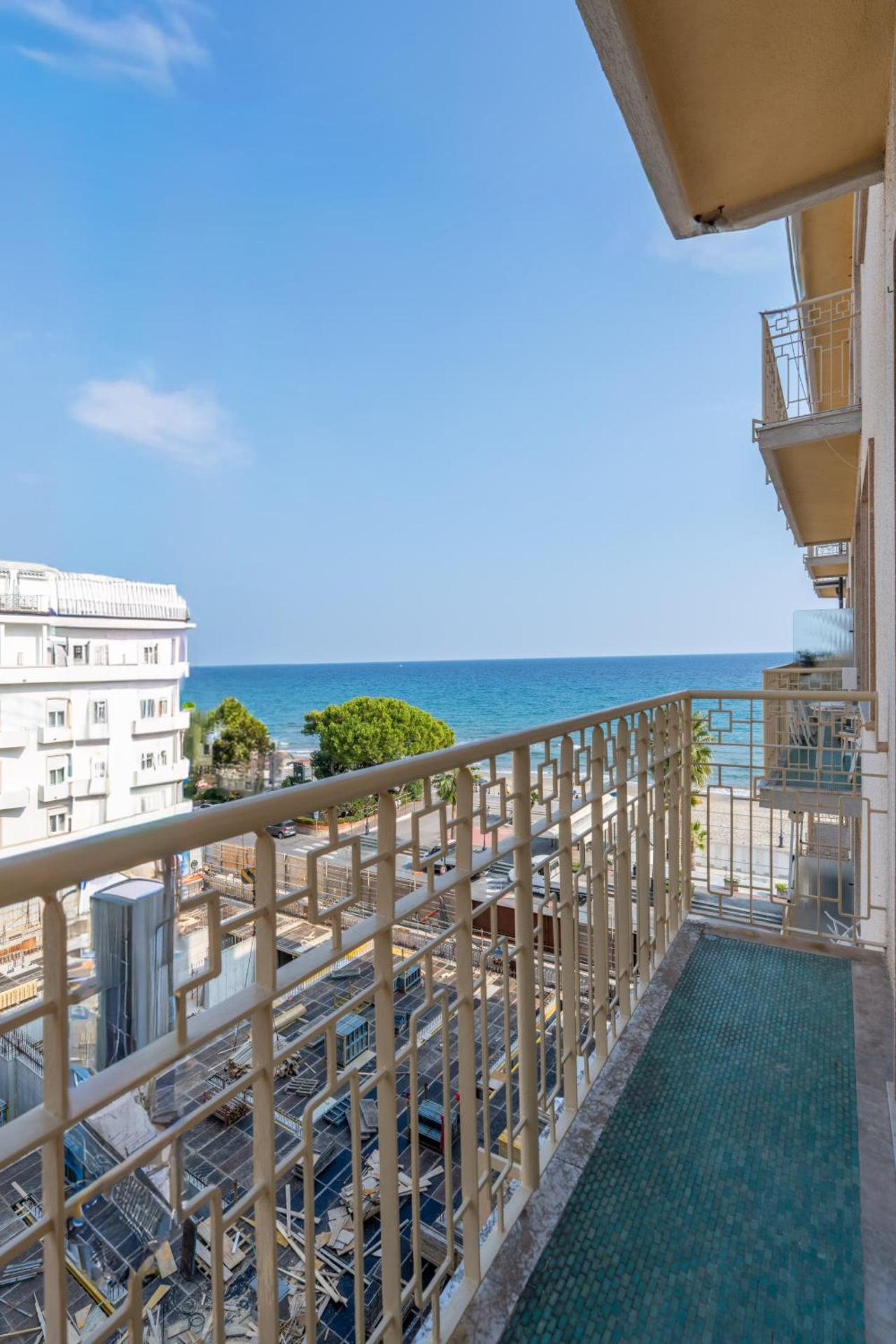 Wake Up to the Sea at Alassio - Stunning View from Every Room - Photo 21
