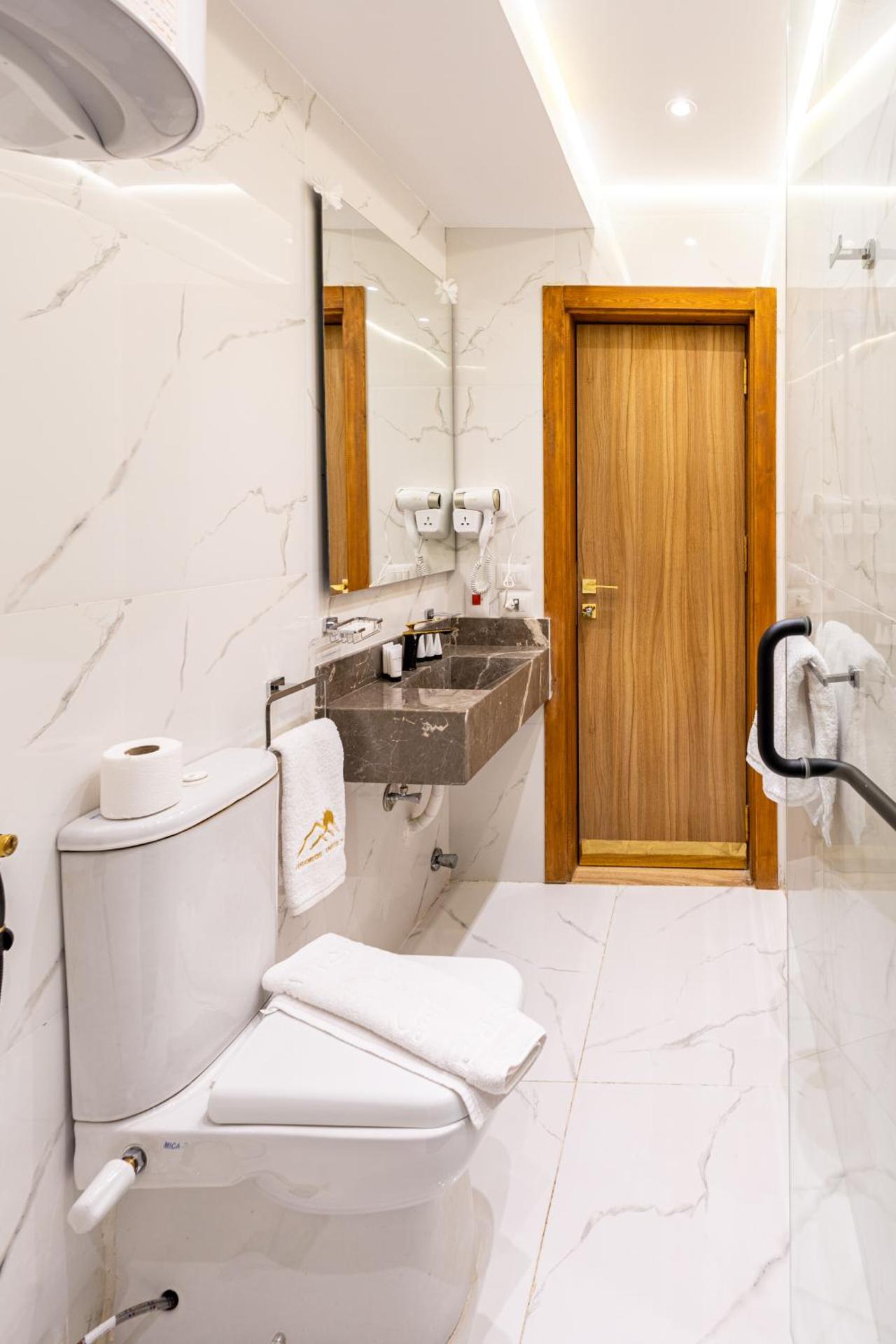 Pyramids sunrise inn - Photo 272