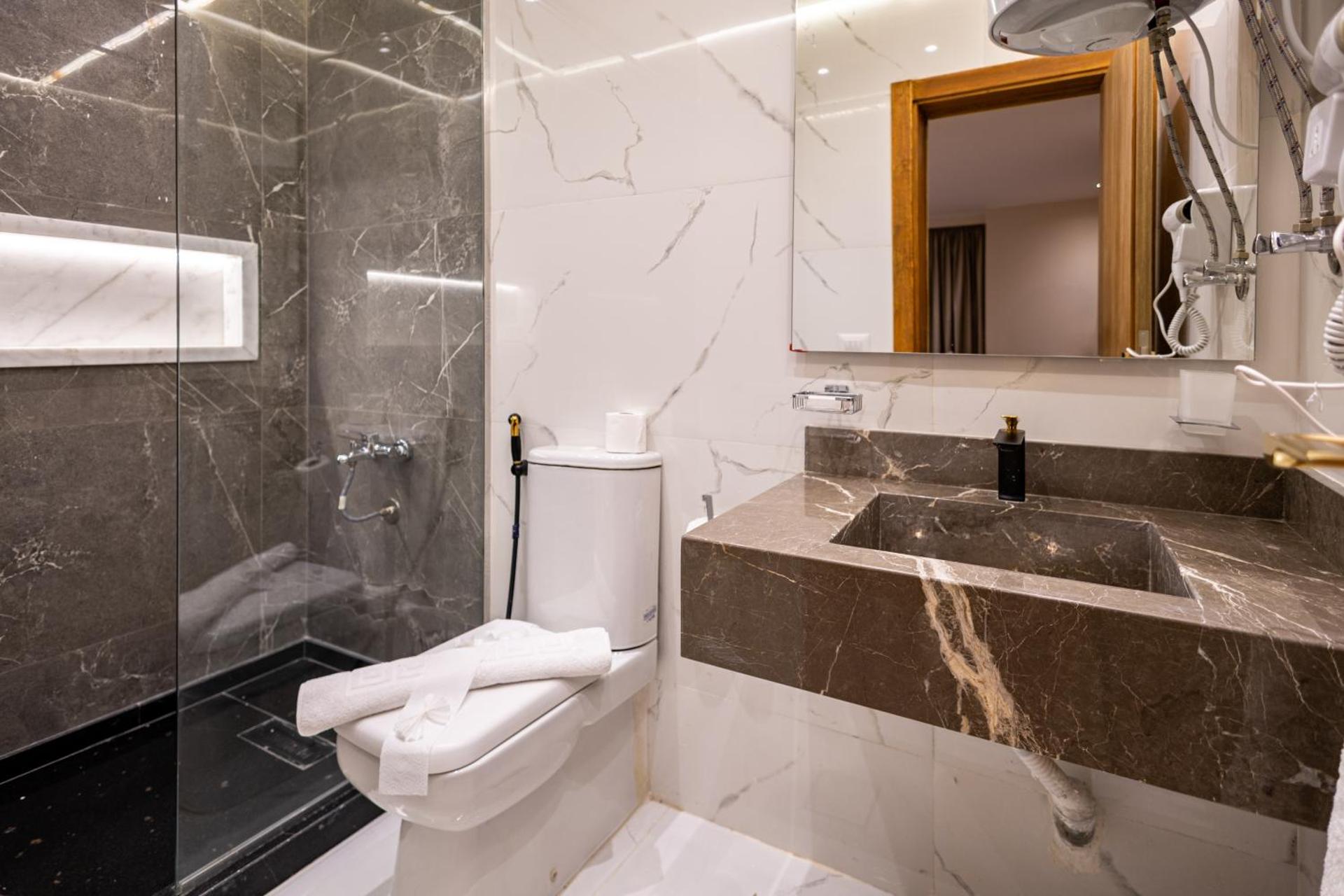 Pyramids sunrise inn - Photo 279