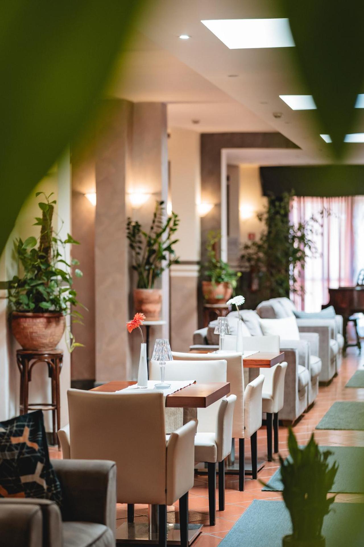 Hotel Carignano - Photo 143