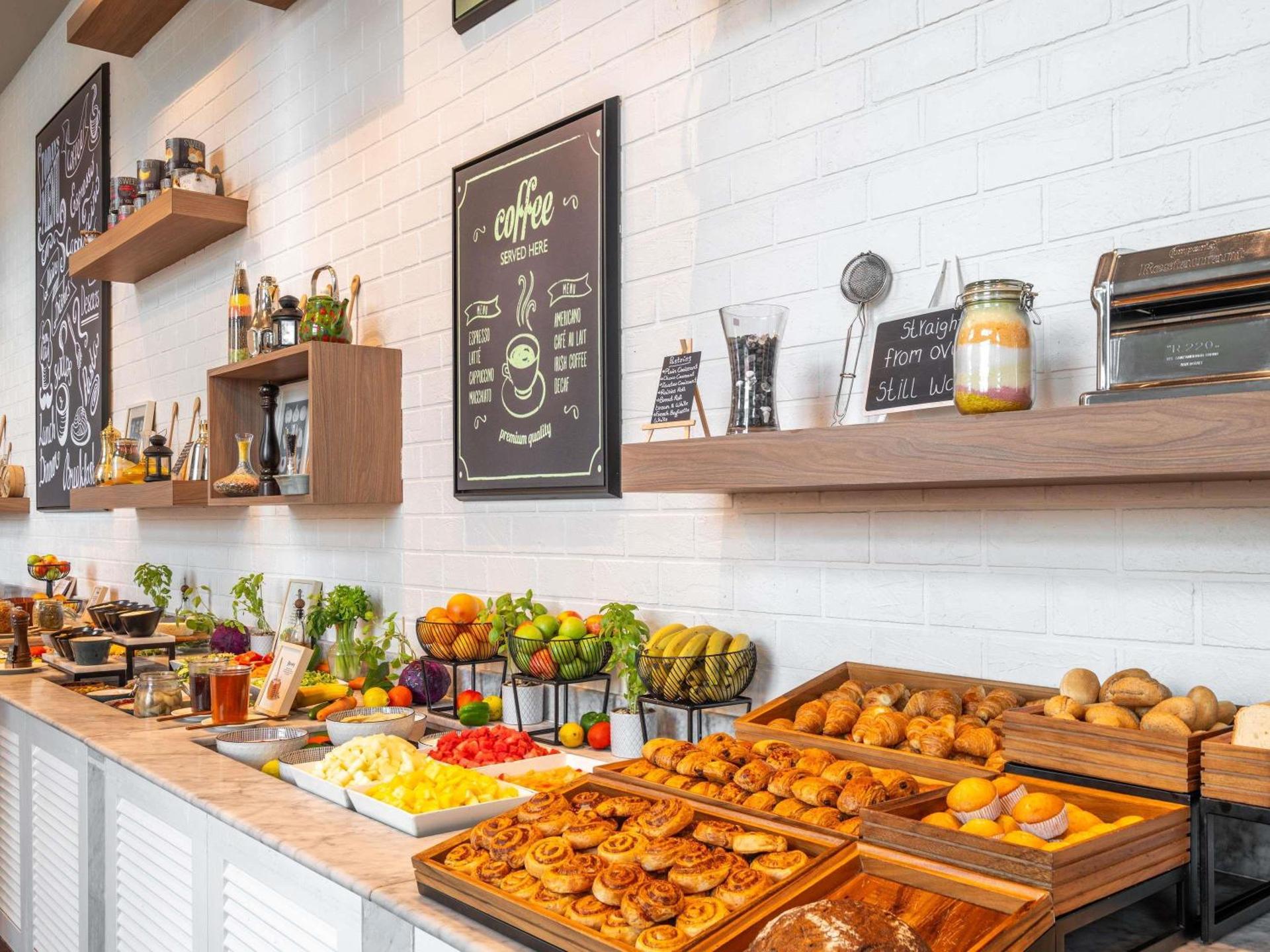 Ibis Styles Dragon Mart Dubai - Photo 37