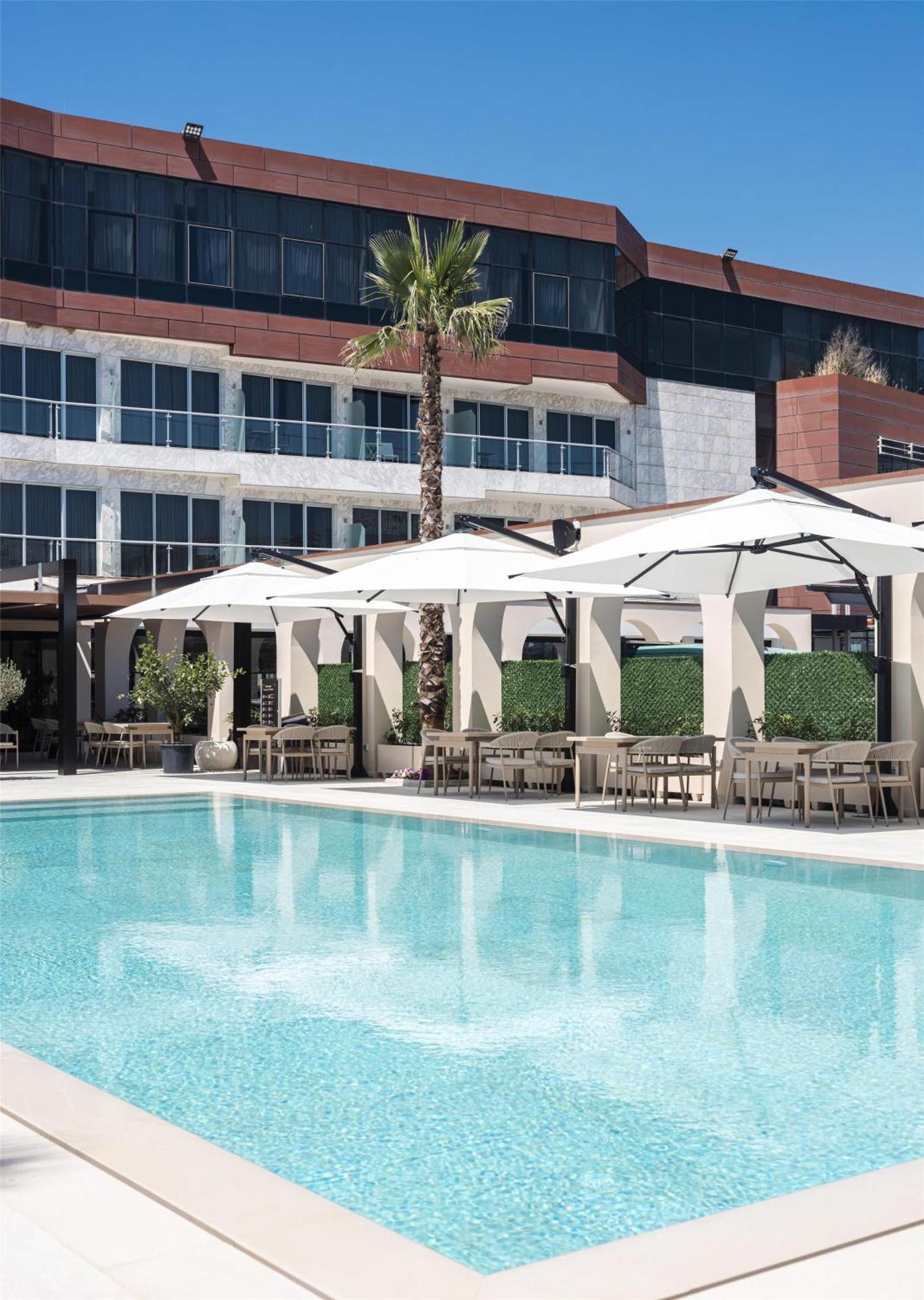 Best Western Premier Ark Hotel - Photo 99