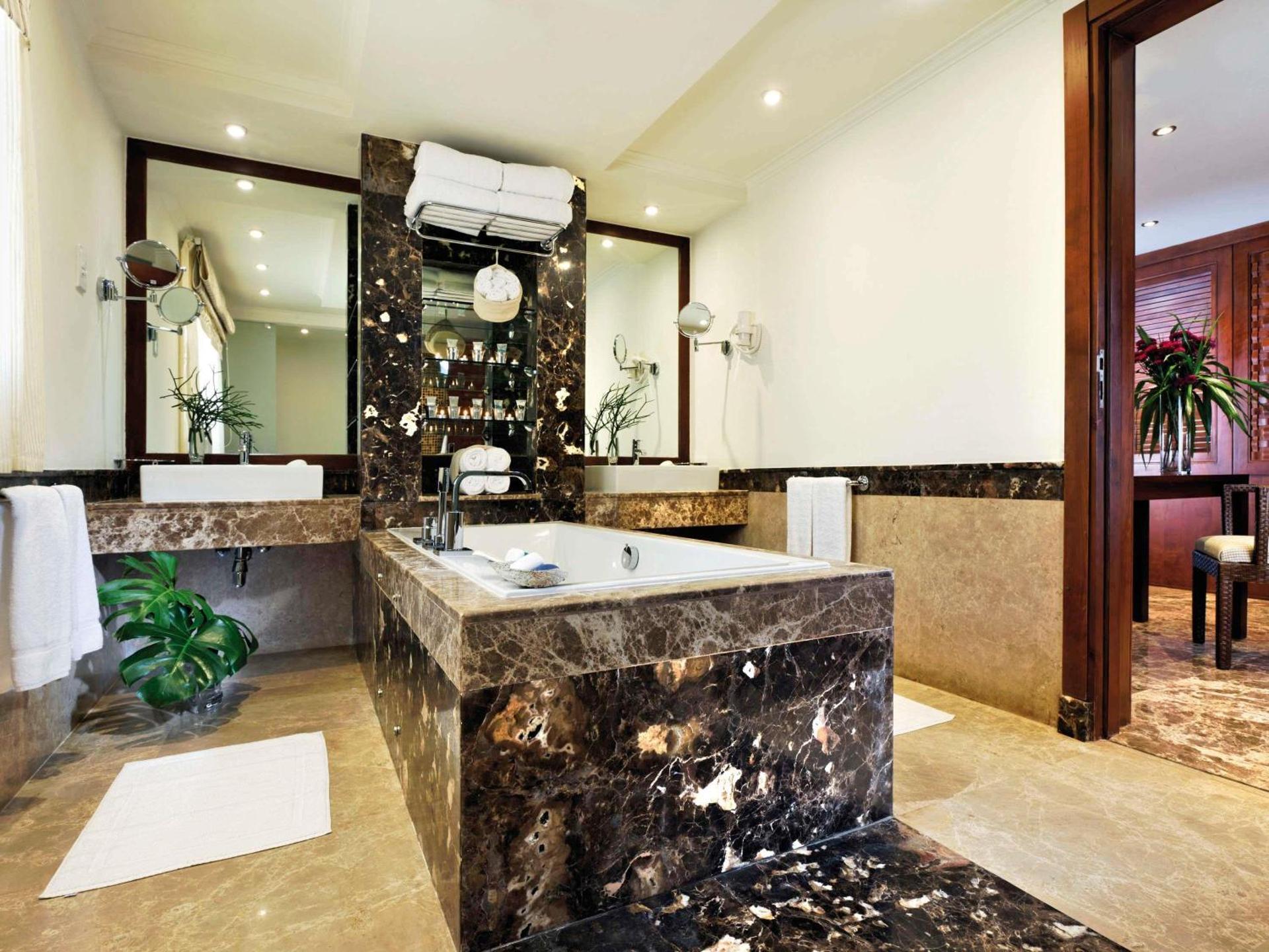 Mövenpick Resort Aswan - Photo 110