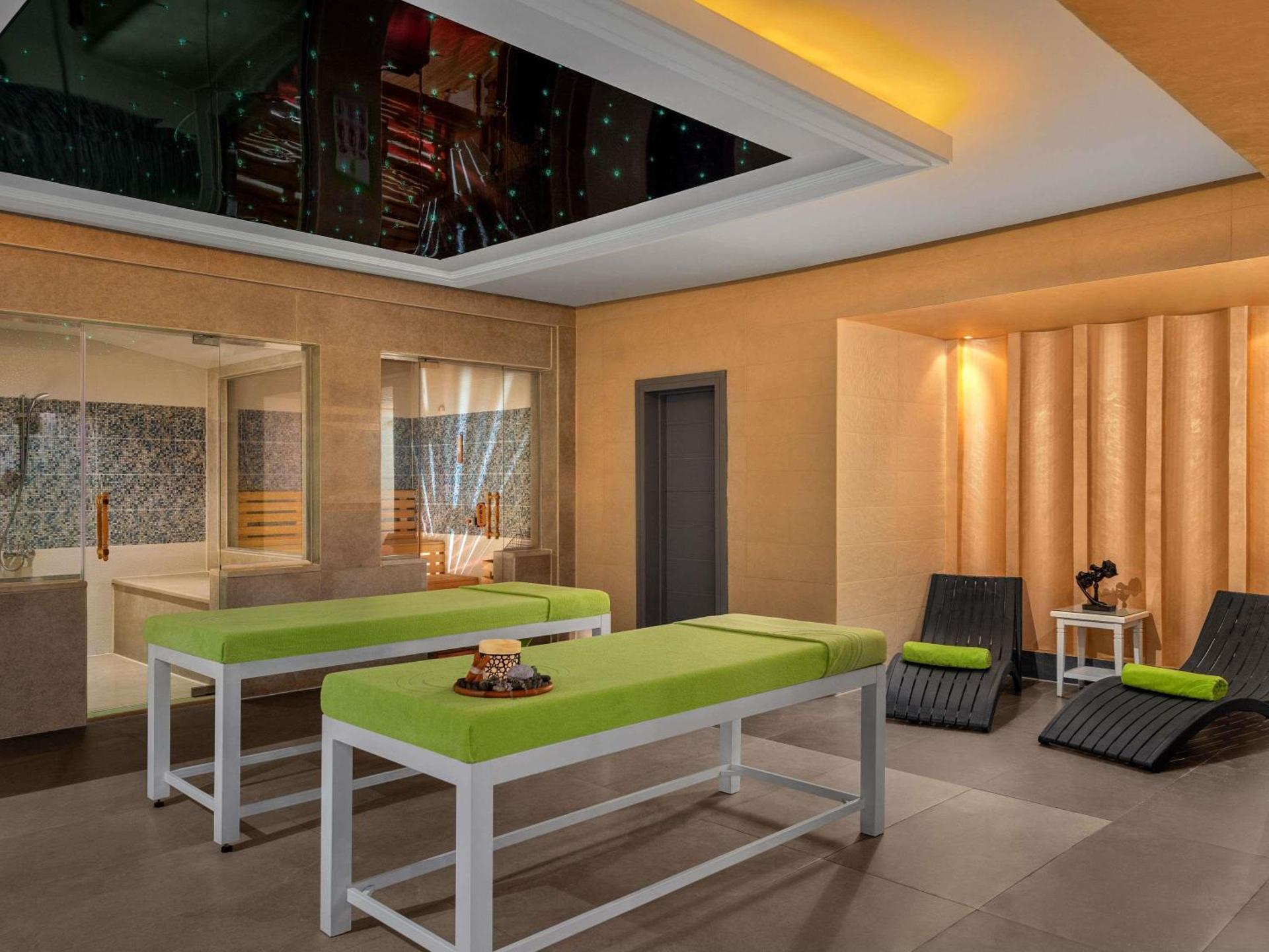 Movenpick Waterpark Resort & Spa Soma Bay - Photo 93