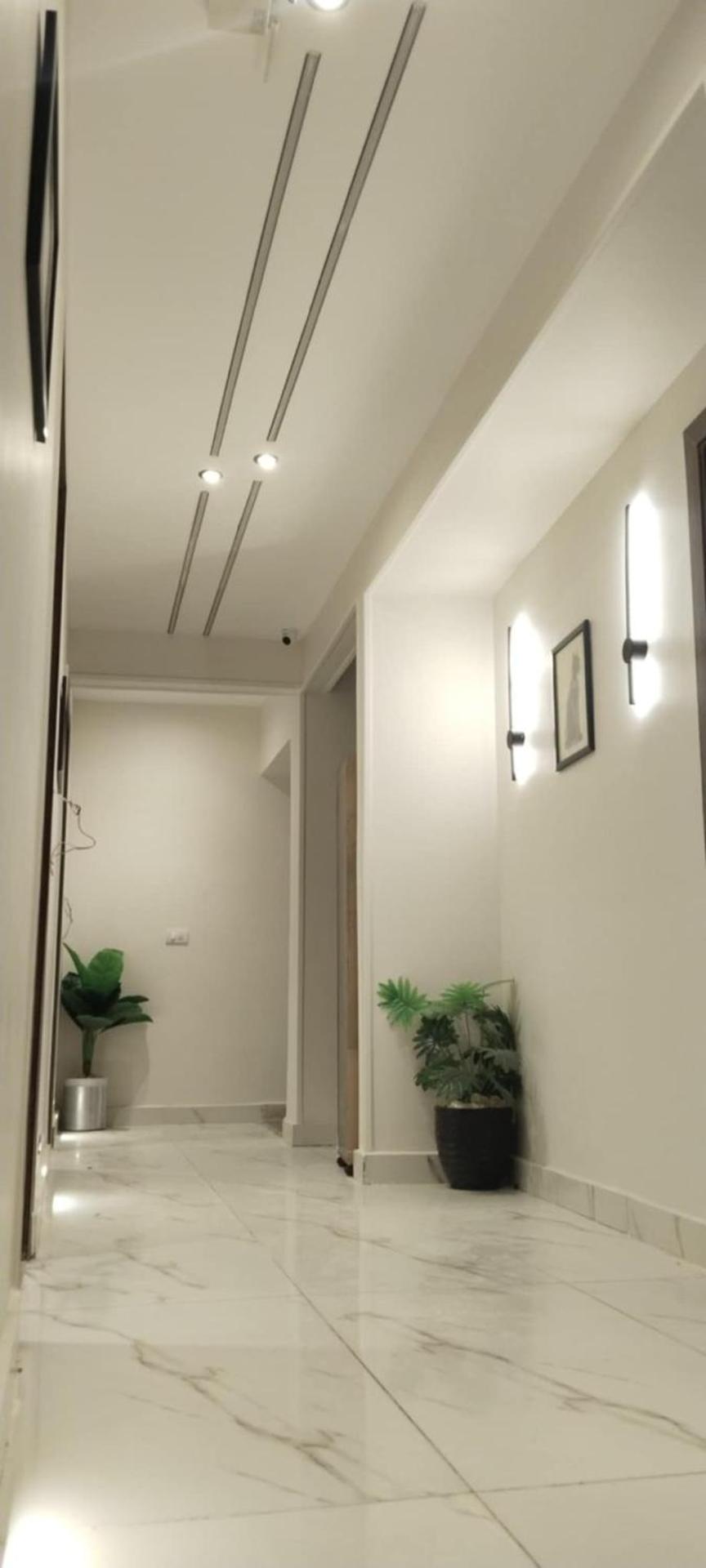 New Galleria Pyramids view inn - Photo 5