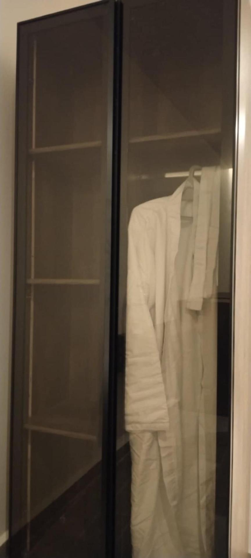 New Galleria Pyramids view inn - Photo 6