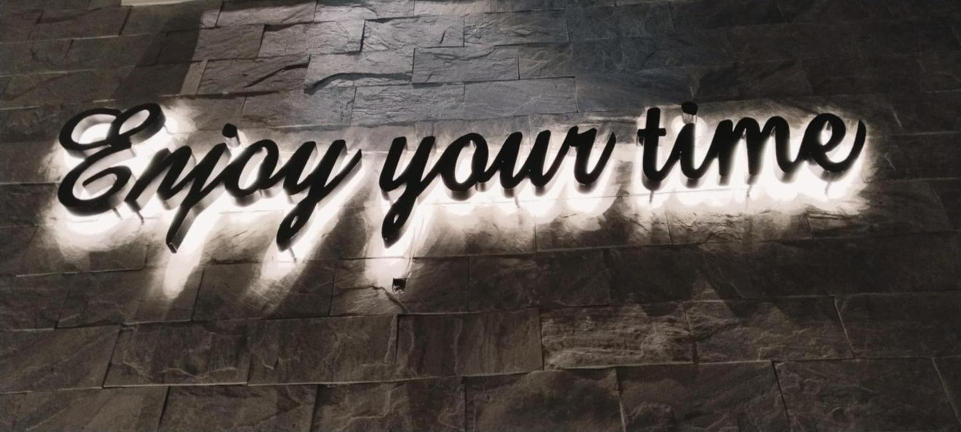 New Galleria Pyramids view inn - Photo 3