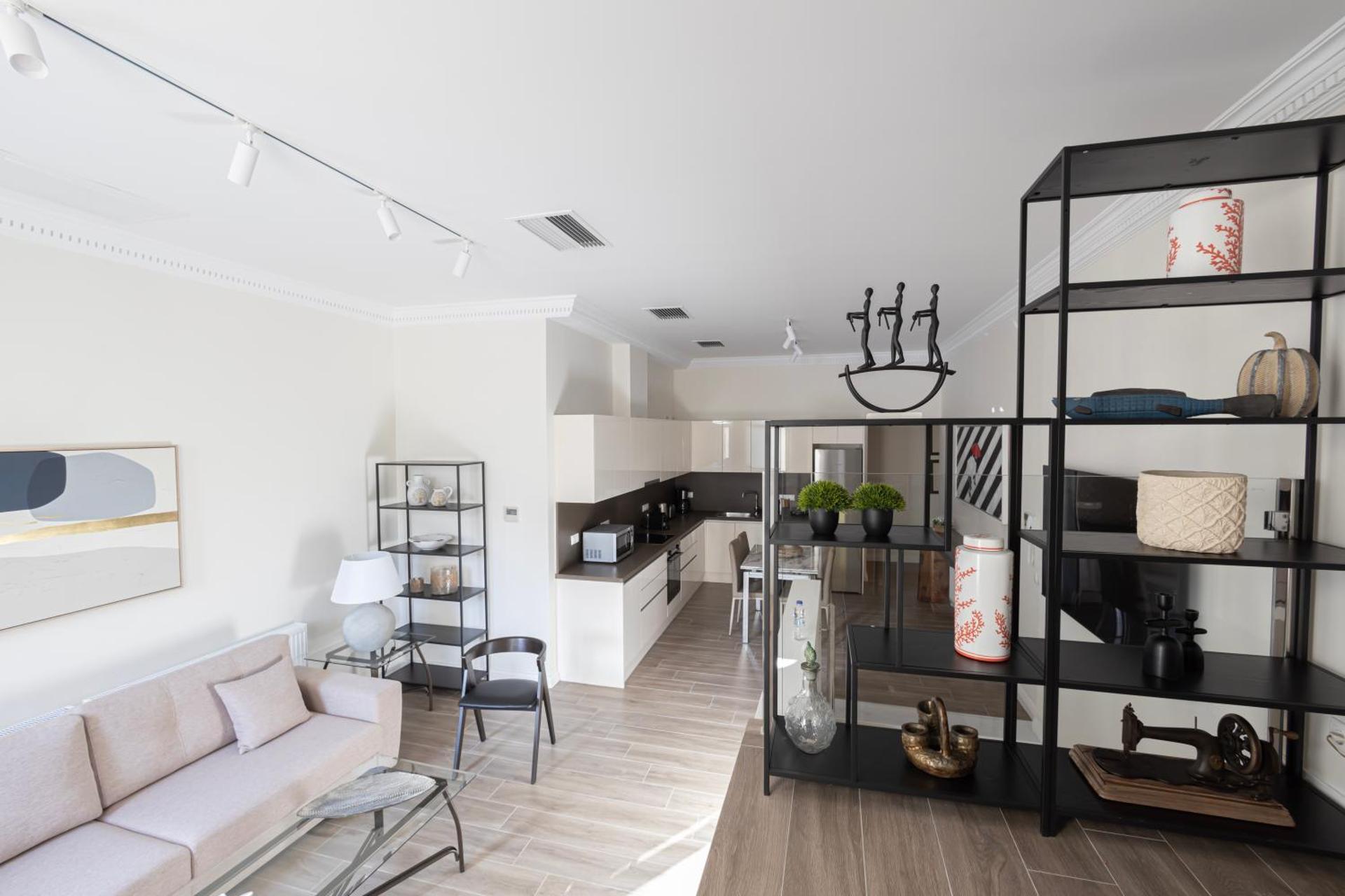 Historic Plaka's Deluxe Apartment - Photo 79