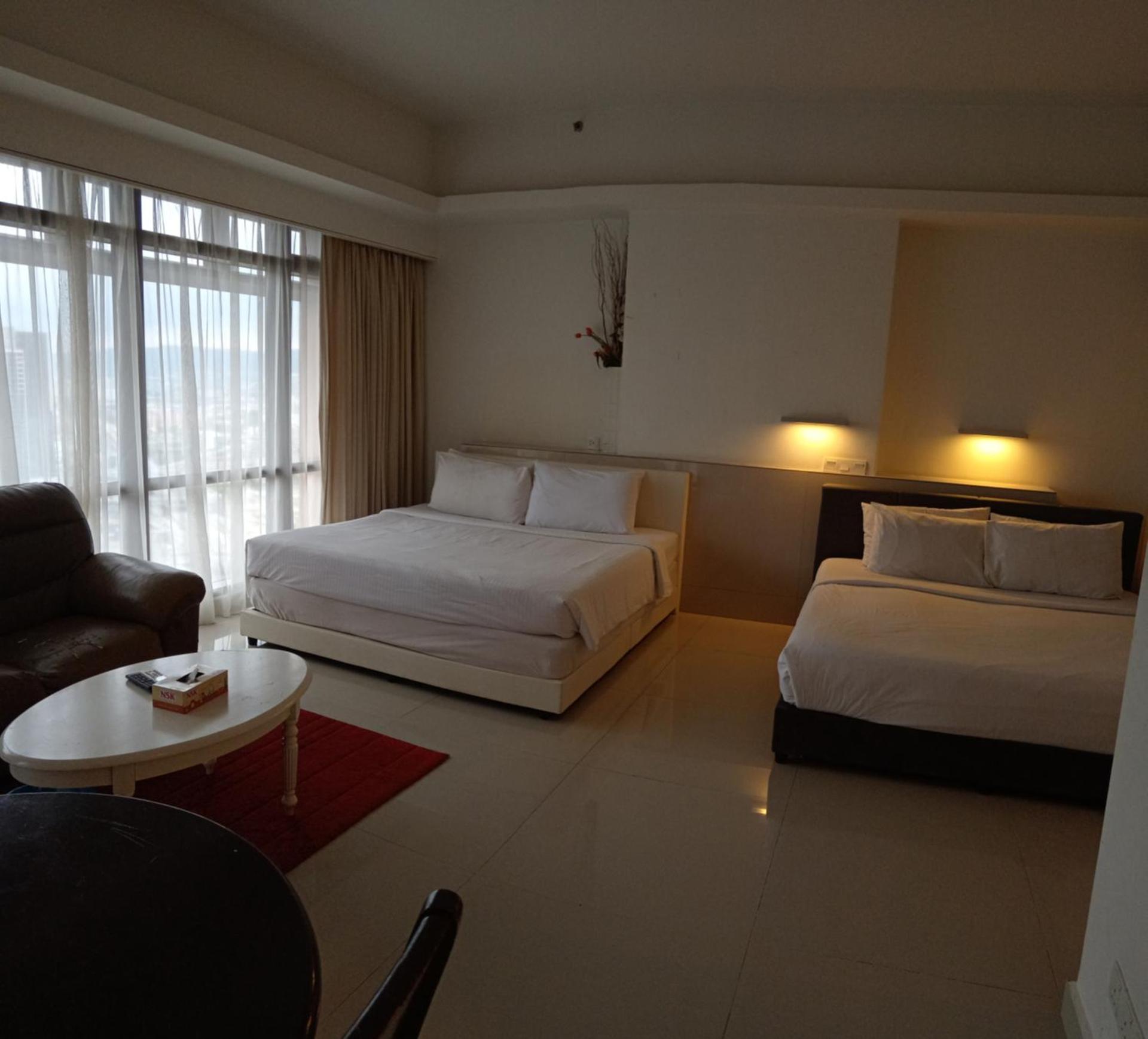 City Apartment at Times Square - Photo 53
