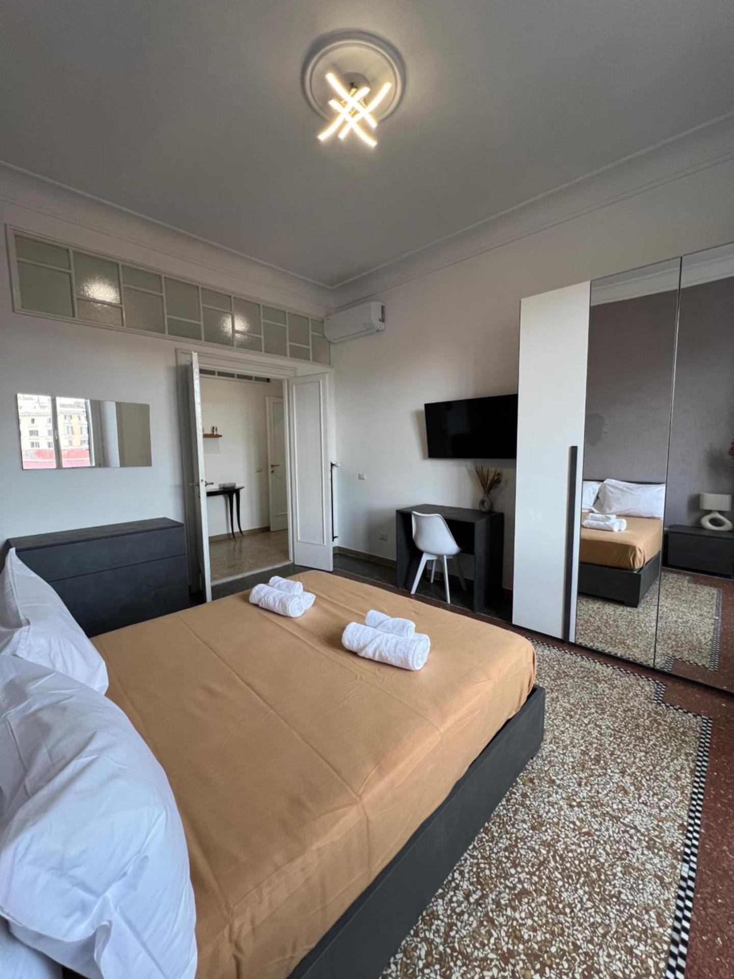 Galaxy Colosseum Apartment - a 450m dal Colosseo - Photo 25