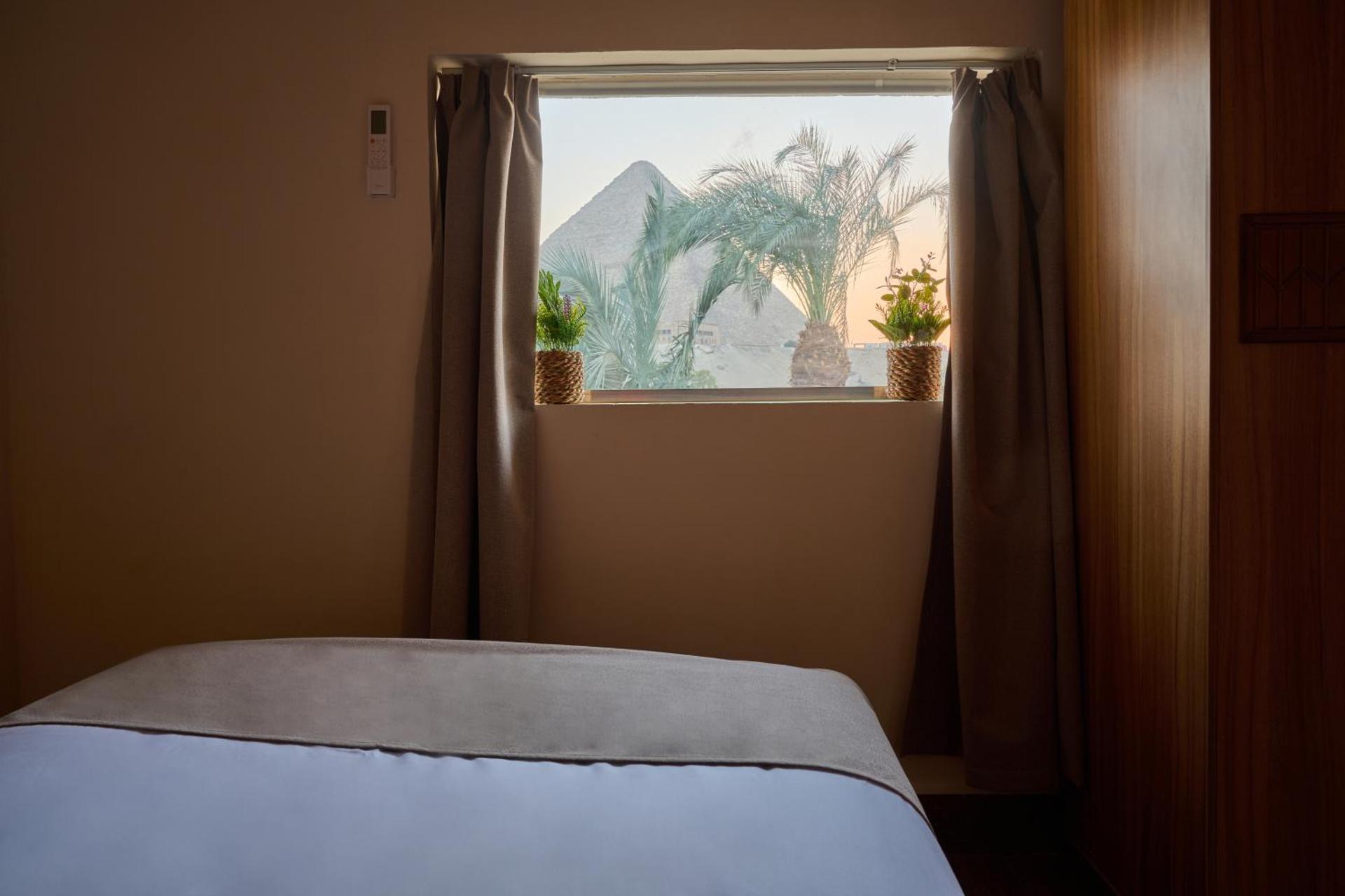 Beit Khufu Pyramid Hotel - Photo 41