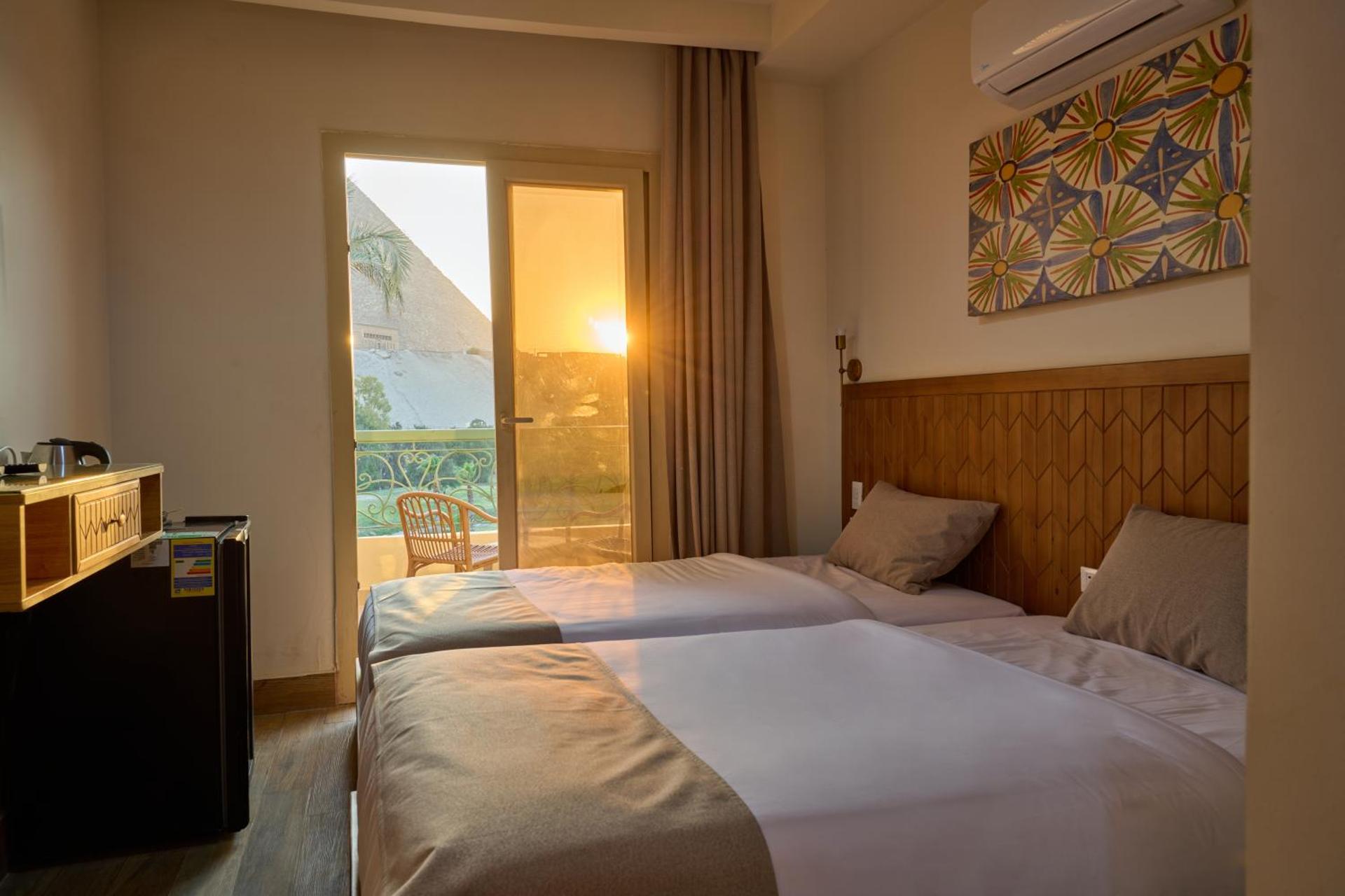 Beit Khufu Pyramid Hotel - Photo 16