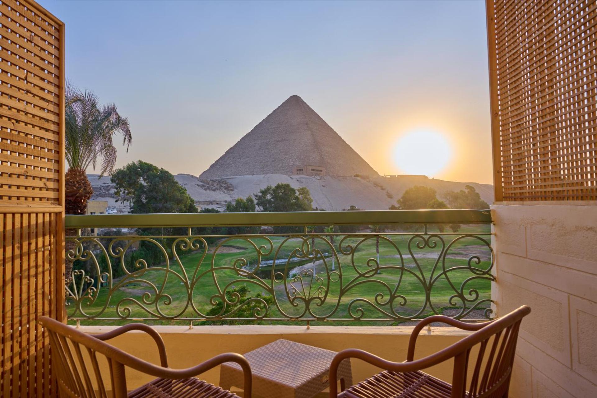 Beit Khufu Pyramid Hotel - Photo 5