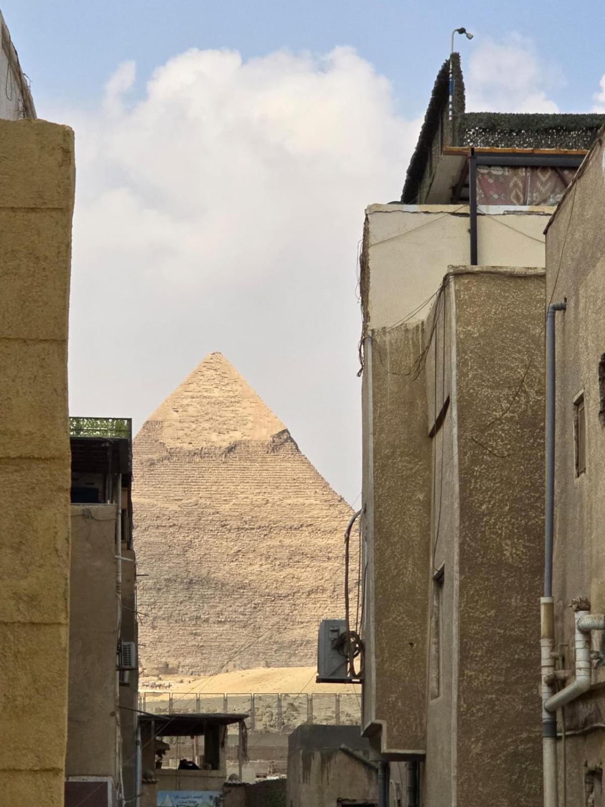 Golden king pyramids view INN - Photo 30