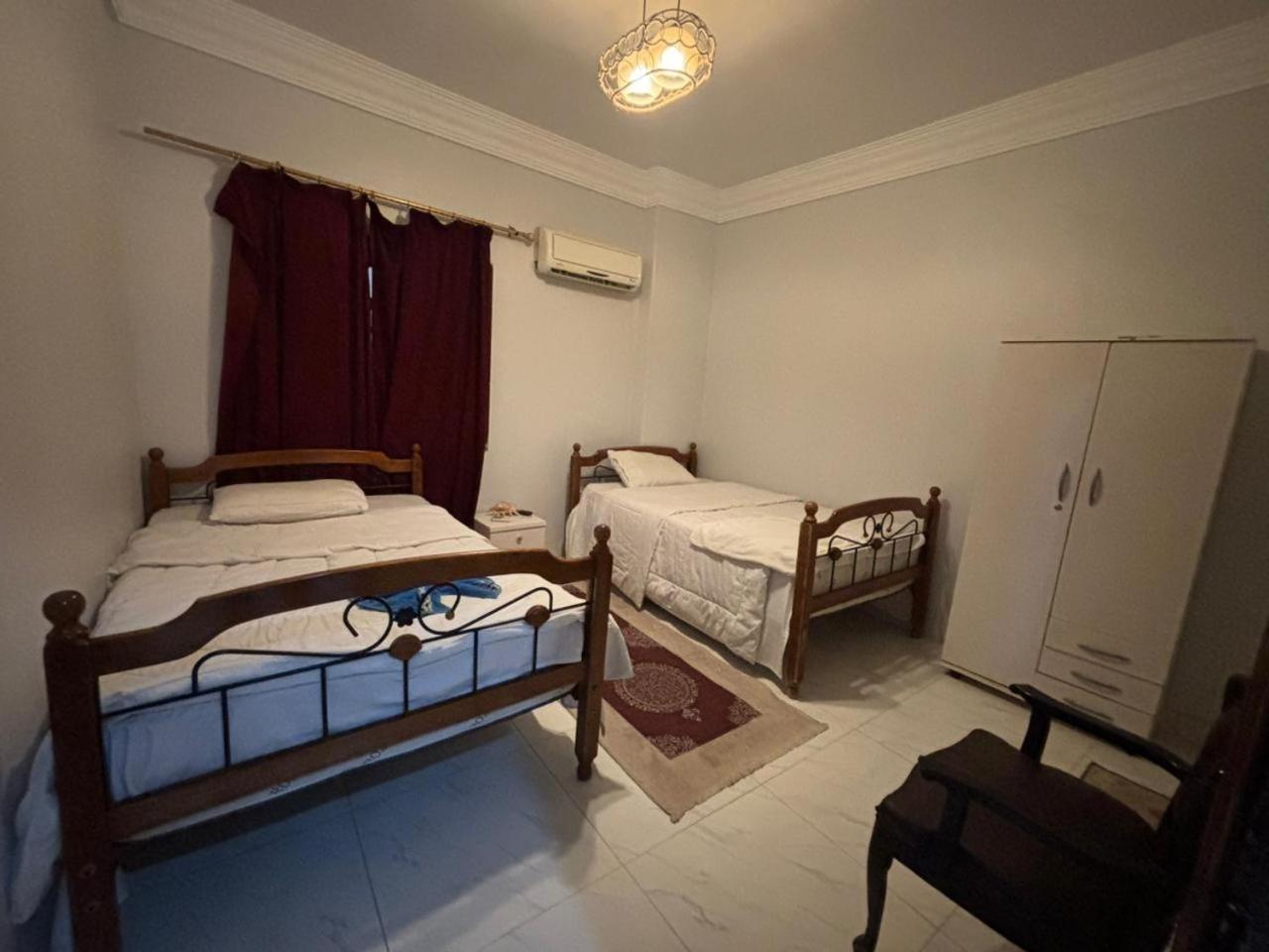 Falcon pyramids inn - Photo 51