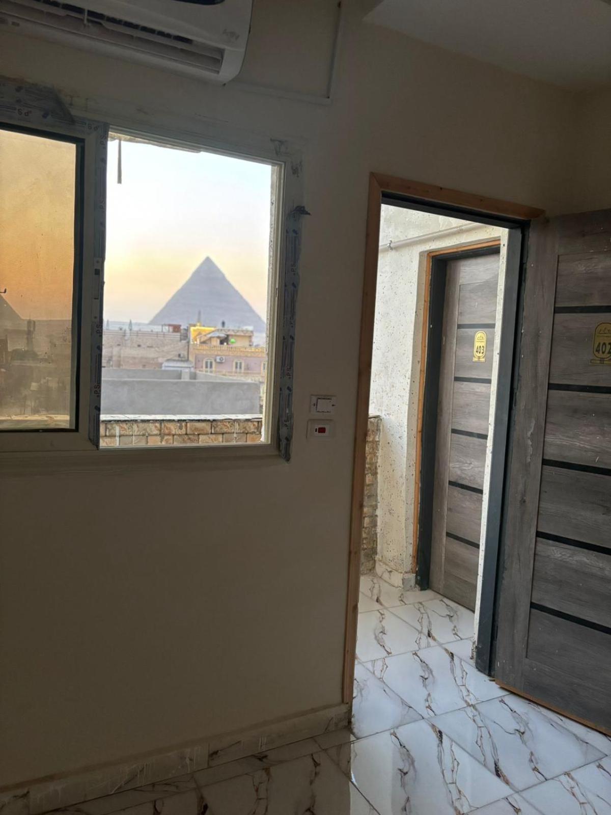 Falcon pyramids inn - Photo 100