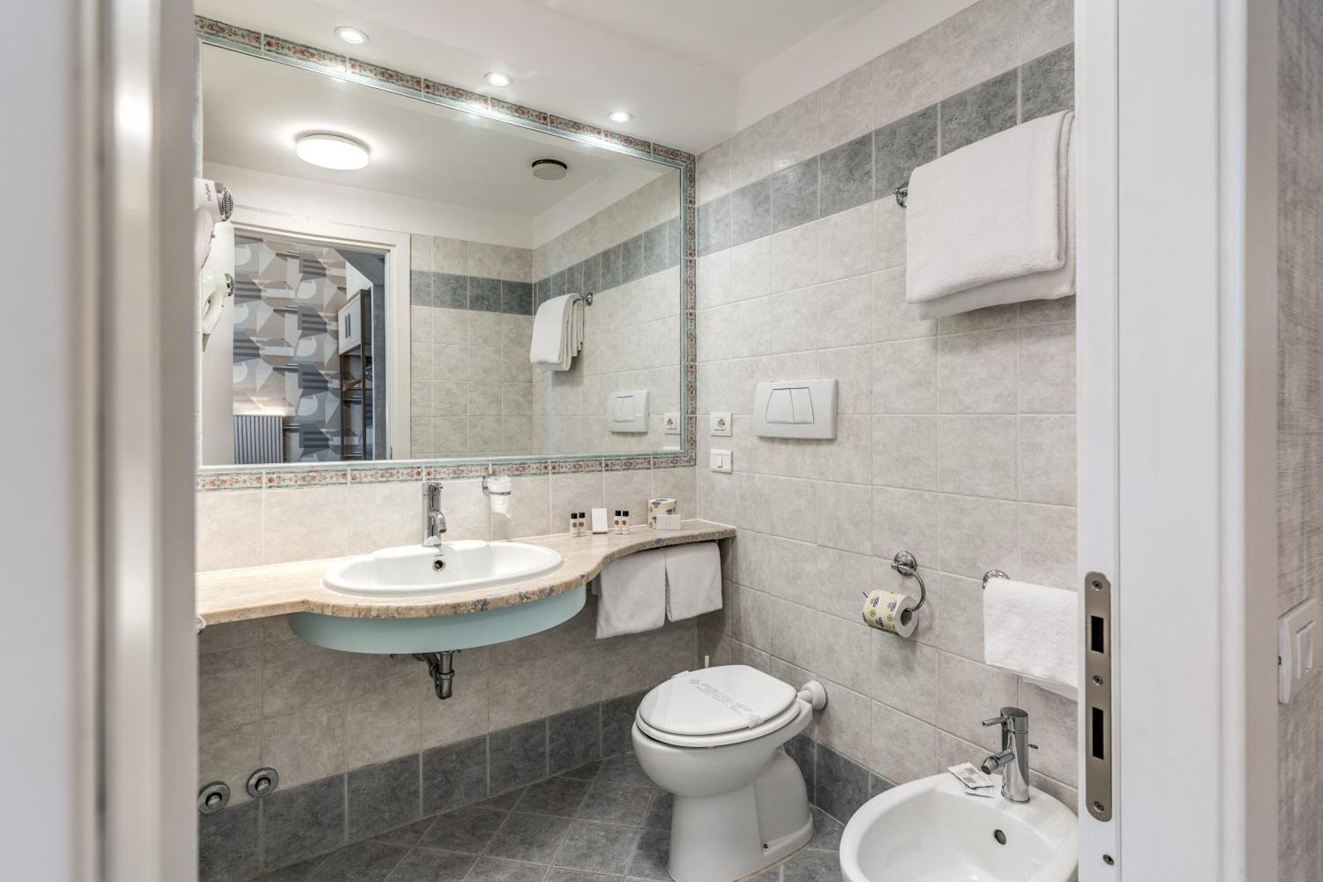 Hotel Isola Sacra Rome Airport - Photo 11