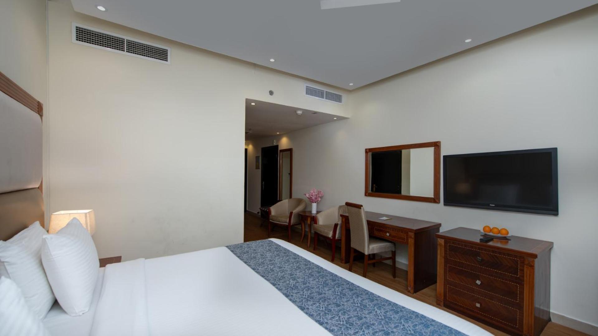 Vendome Plaza Hotel - Photo 7