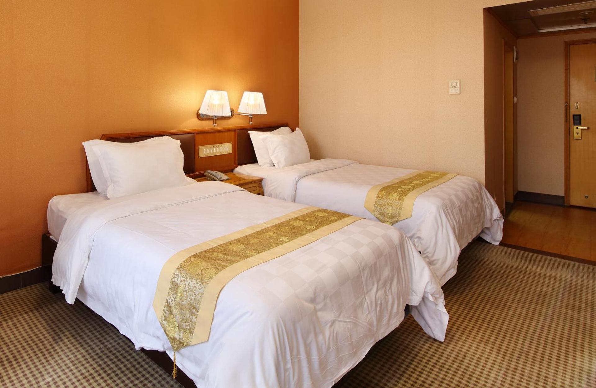 Nanfang Dasha Hotel - Photo 4