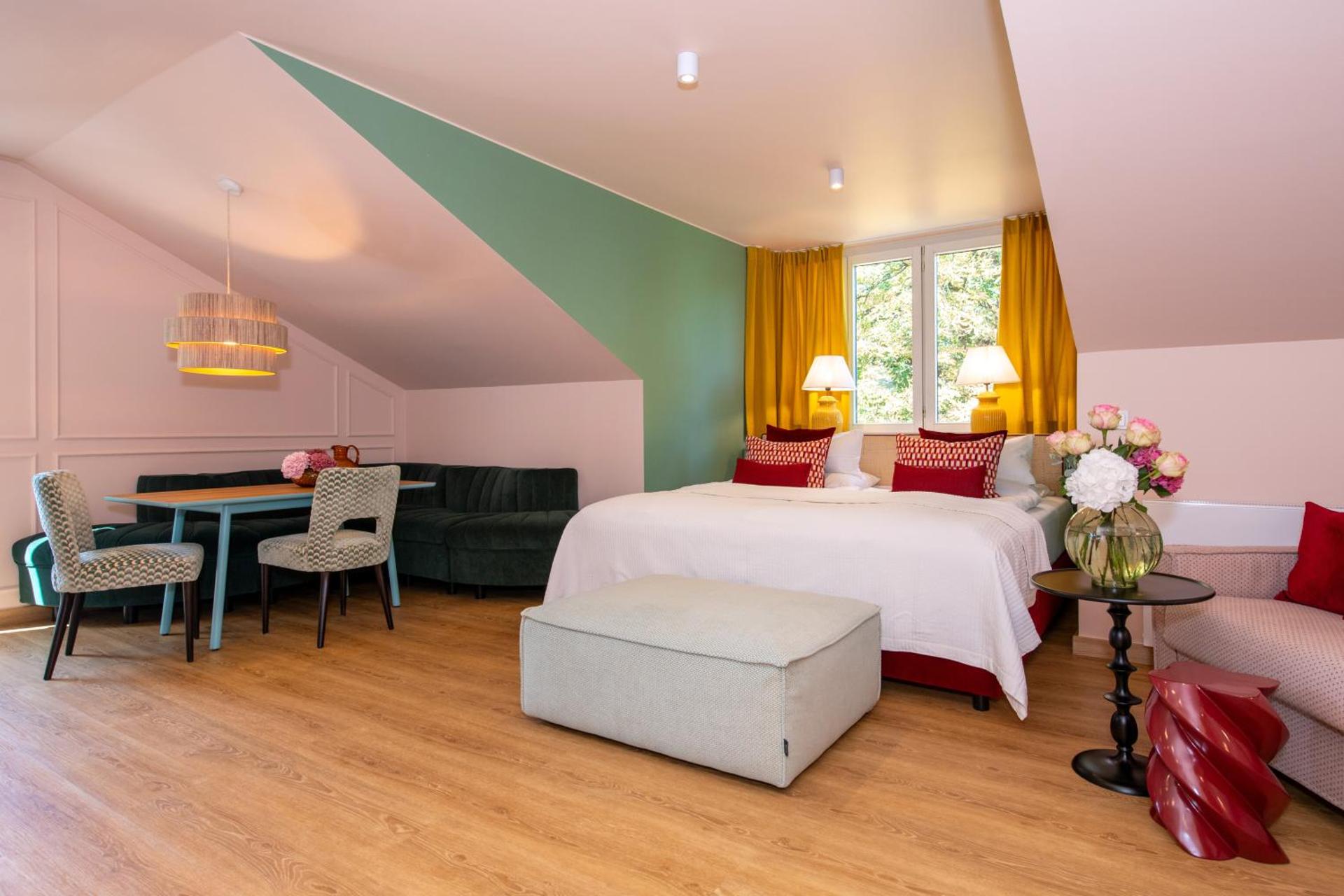 Living Apartment Deluxe