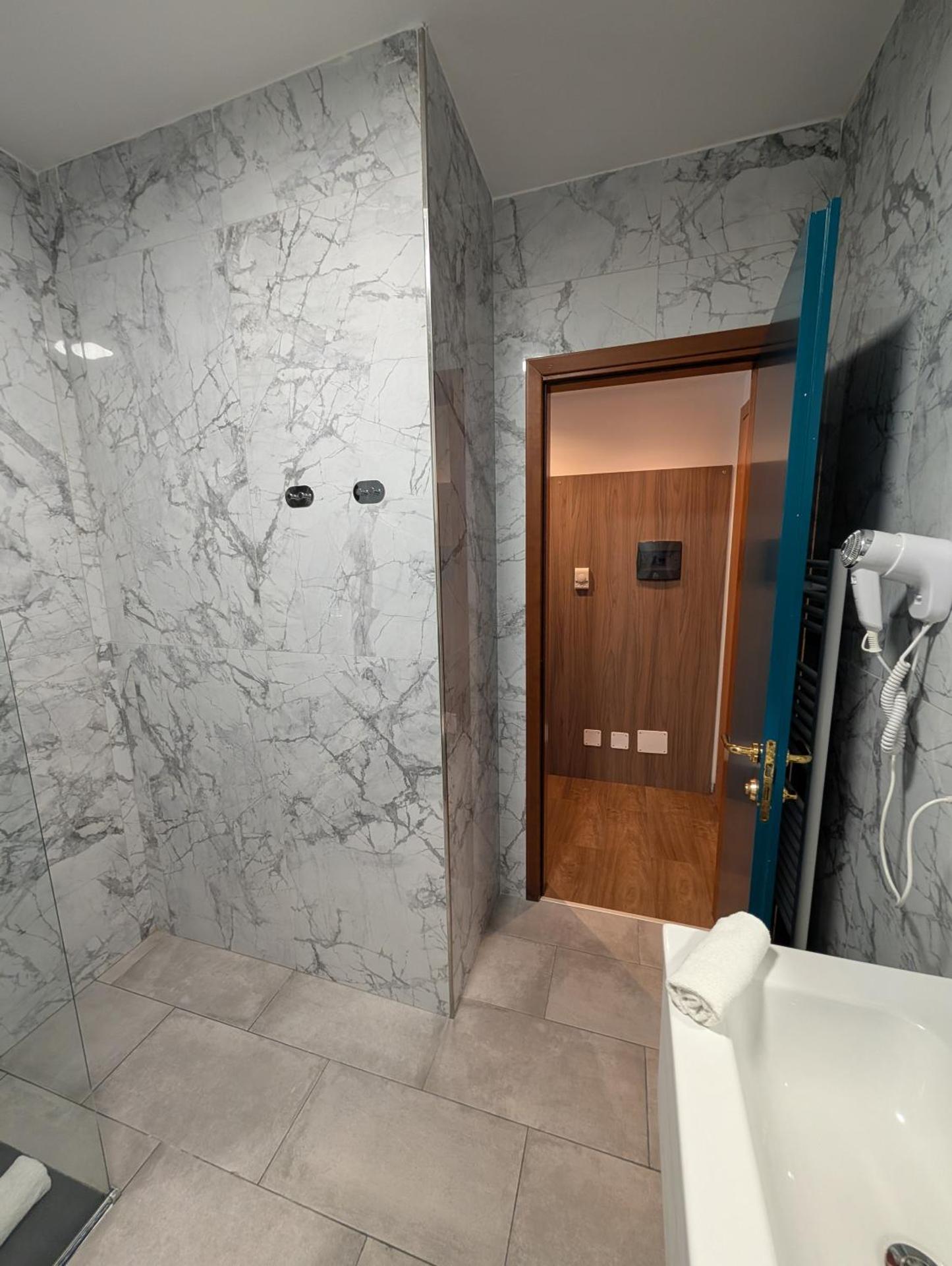 Hotel Carignano - Photo 38