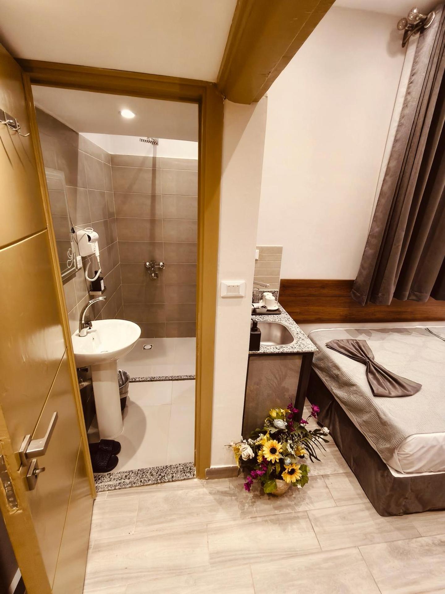 Swiss Tahrir downtown hotel - Photo 13