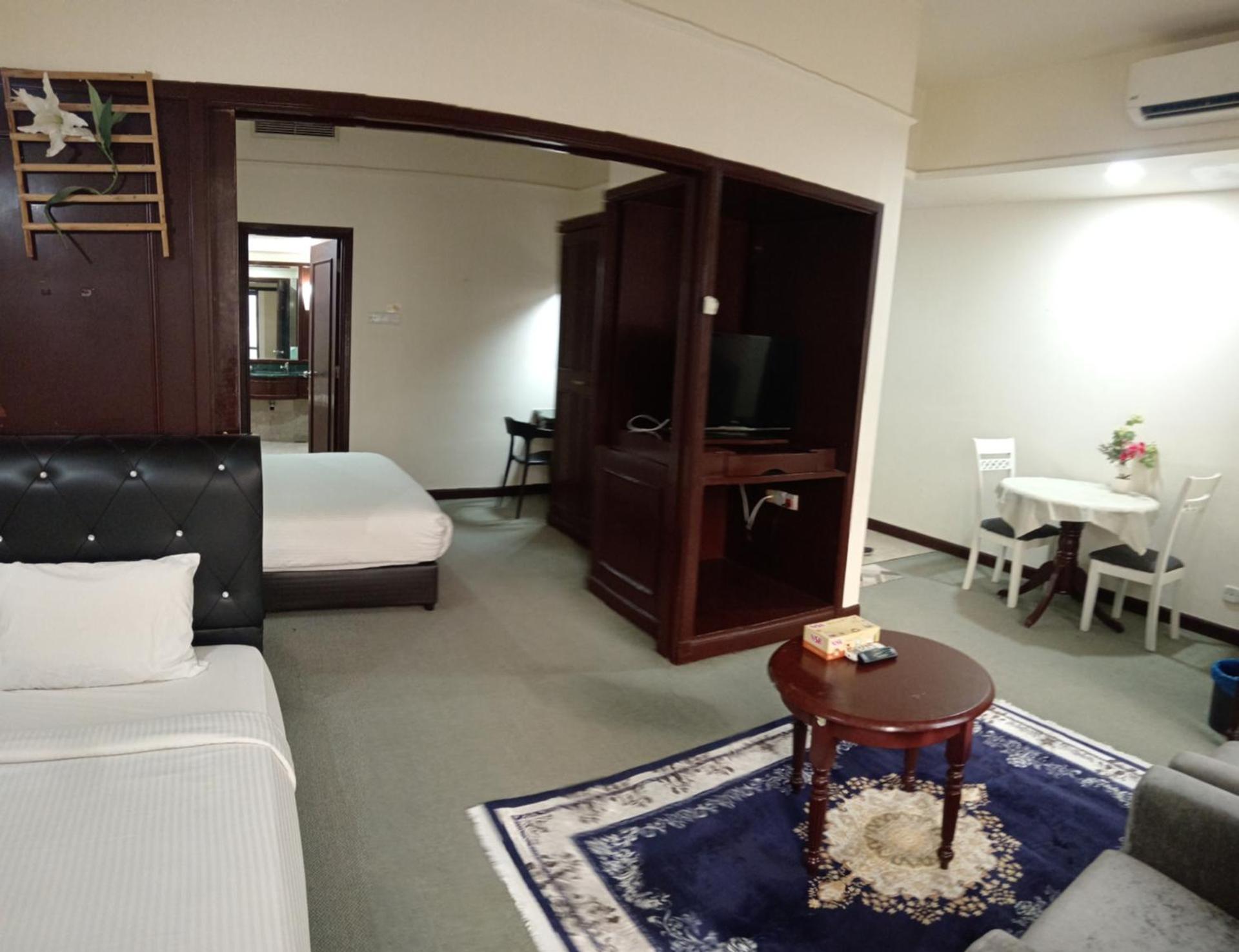 City Apartment at Times Square - Photo 58