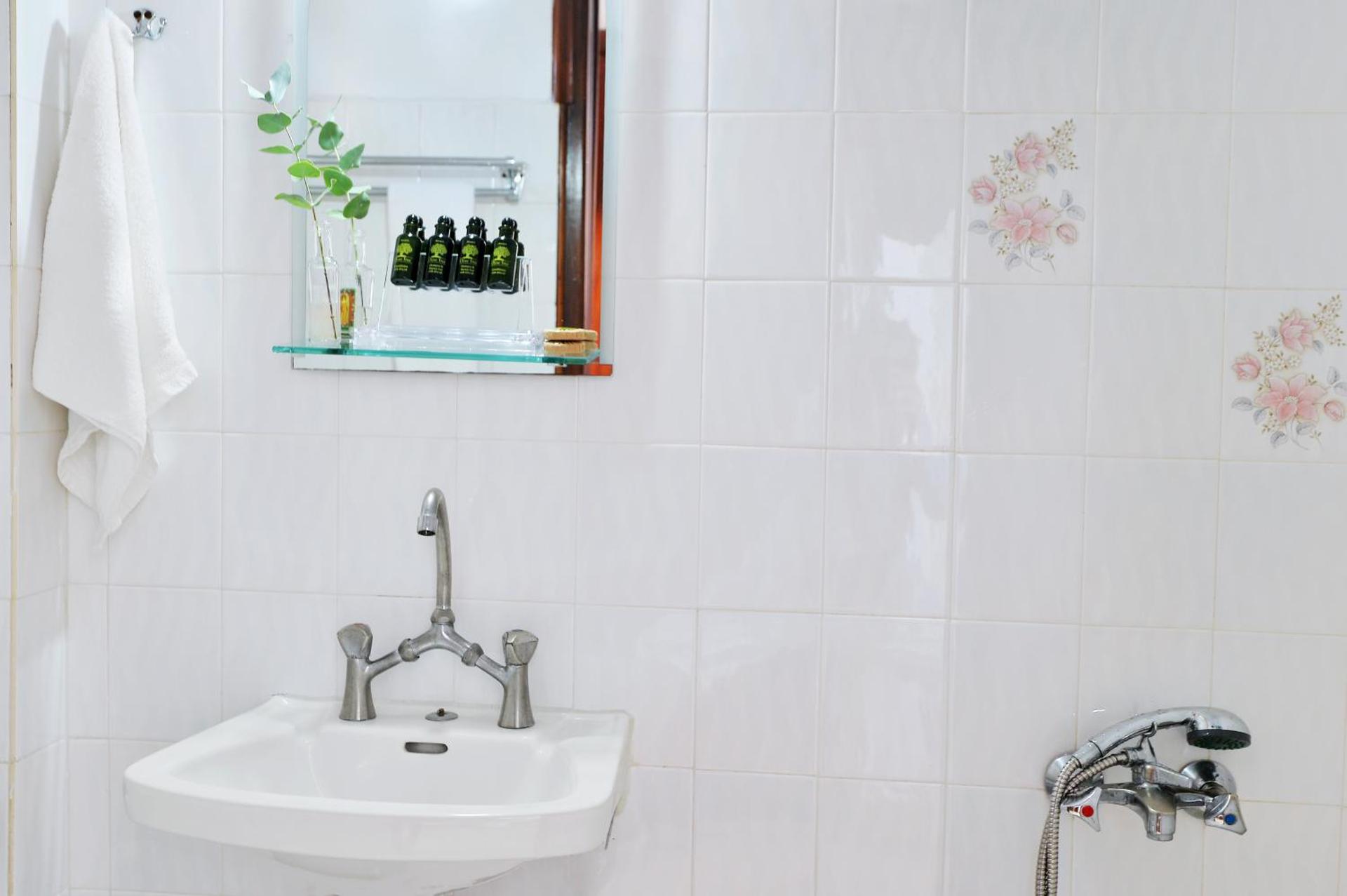 Vasilaras Hotel - Photo 71