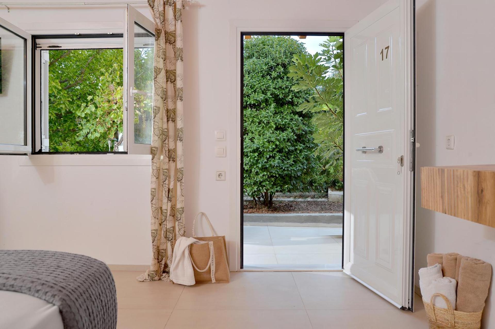 Vasilaras Hotel - Photo 92