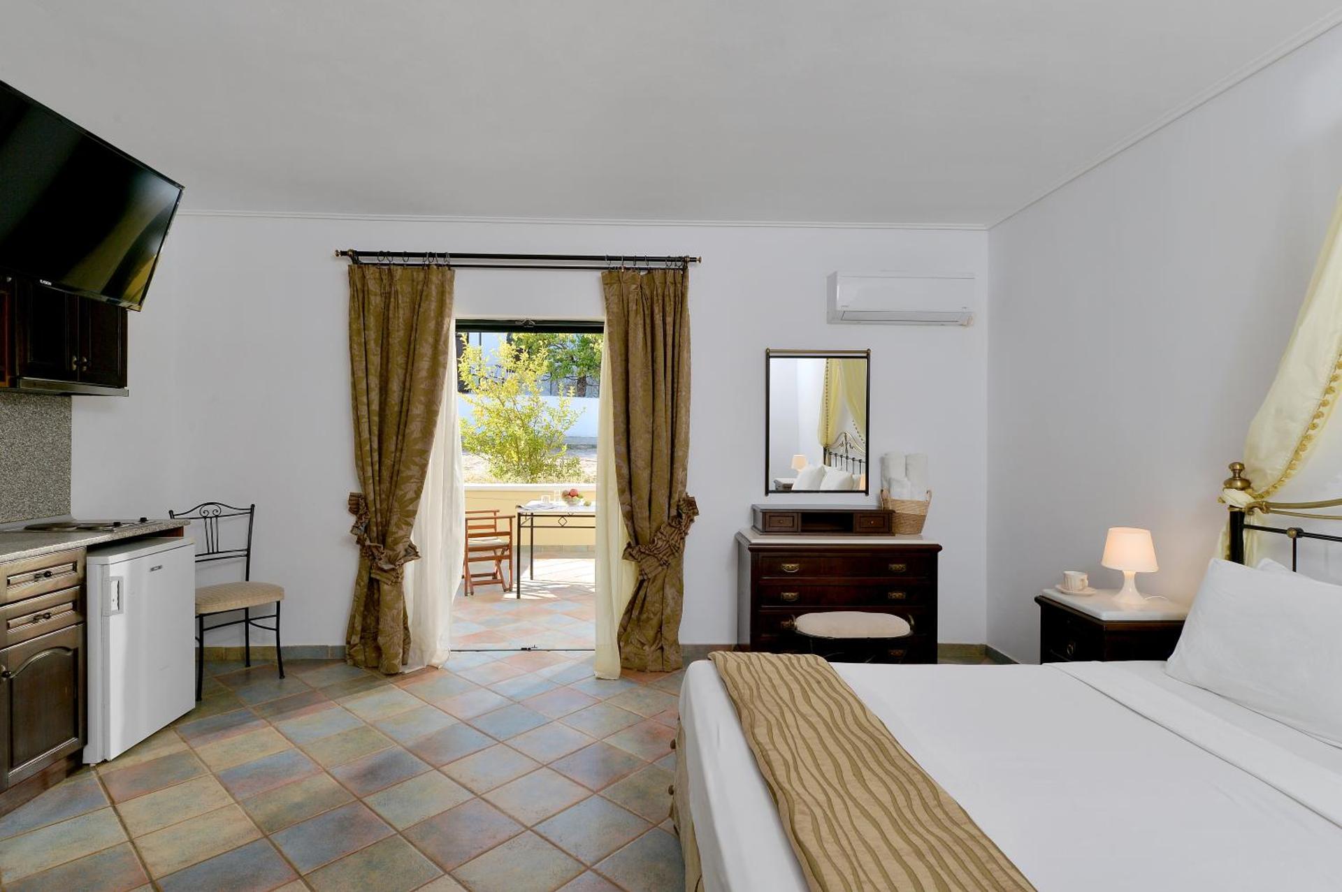 Vasilaras Hotel - Photo 29