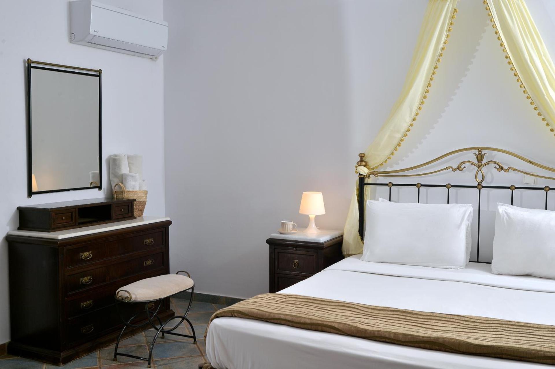 Vasilaras Hotel - Photo 31