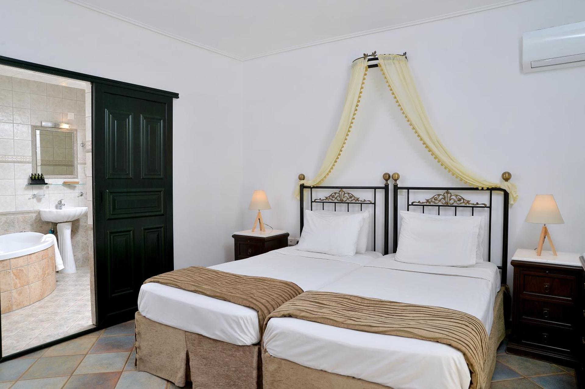 Vasilaras Hotel - Photo 38