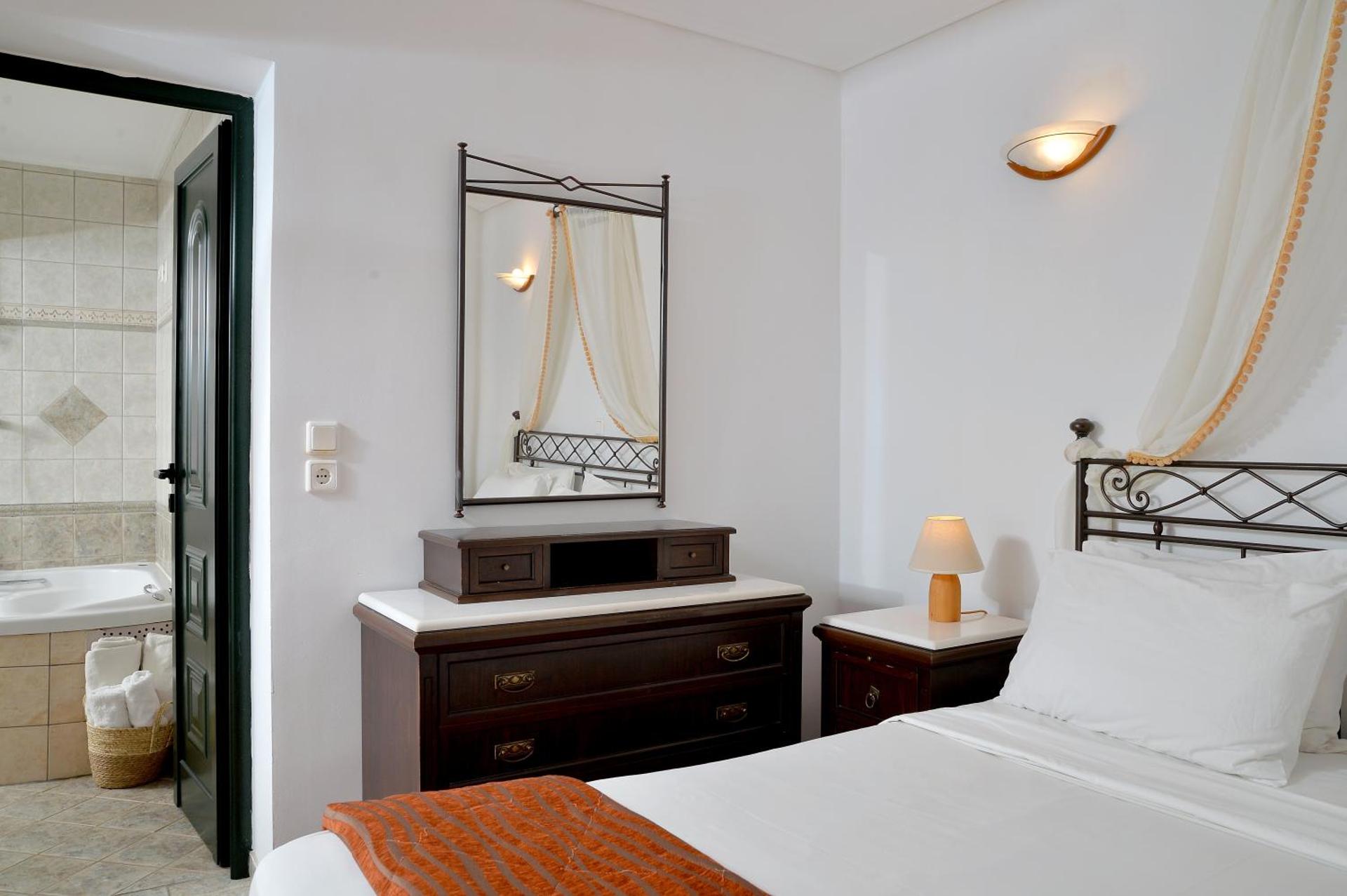 Vasilaras Hotel - Photo 51