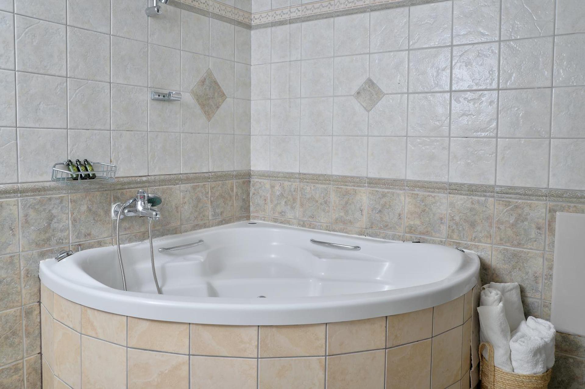 Vasilaras Hotel - Photo 52