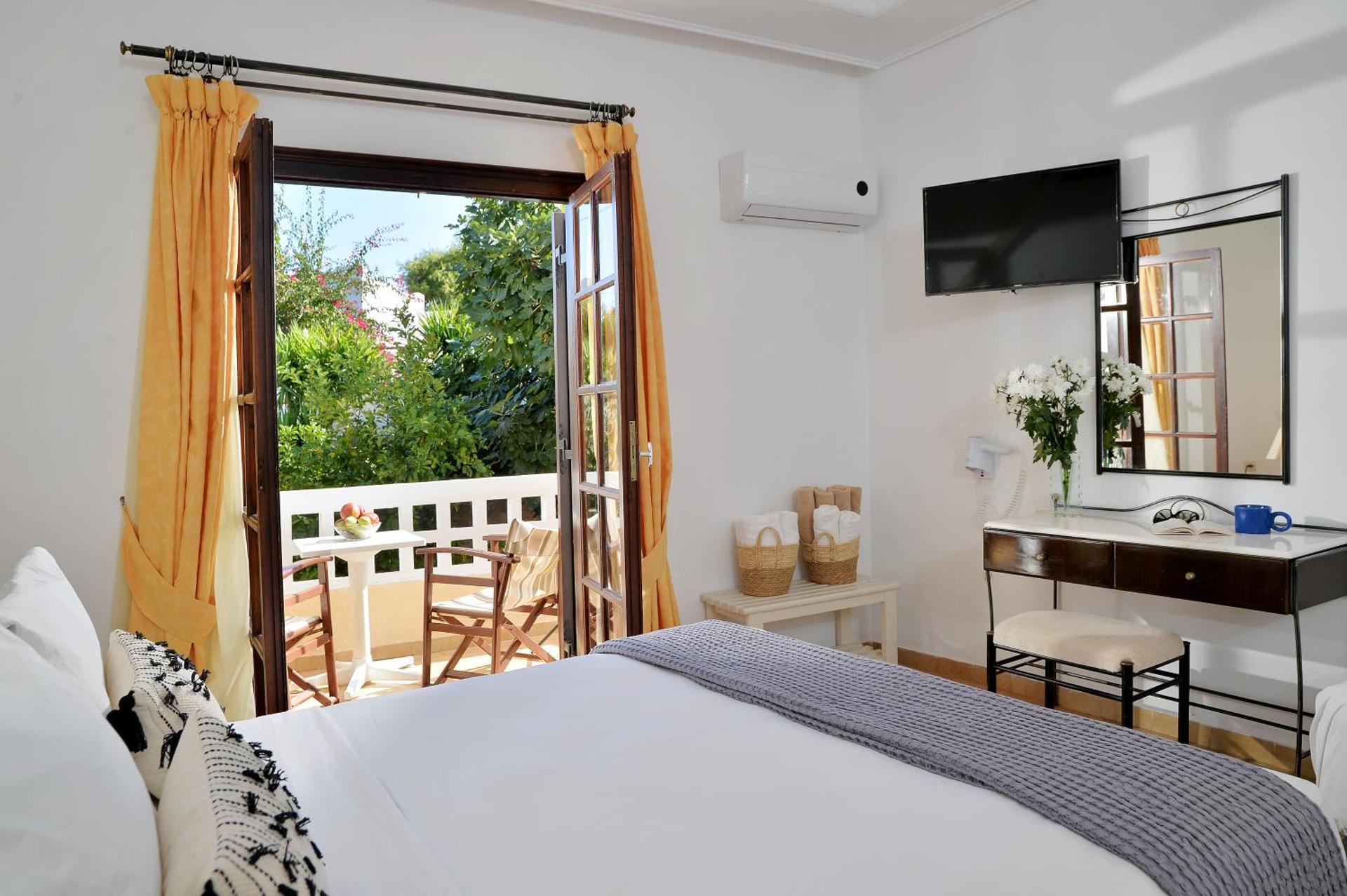 Vasilaras Hotel - Photo 59