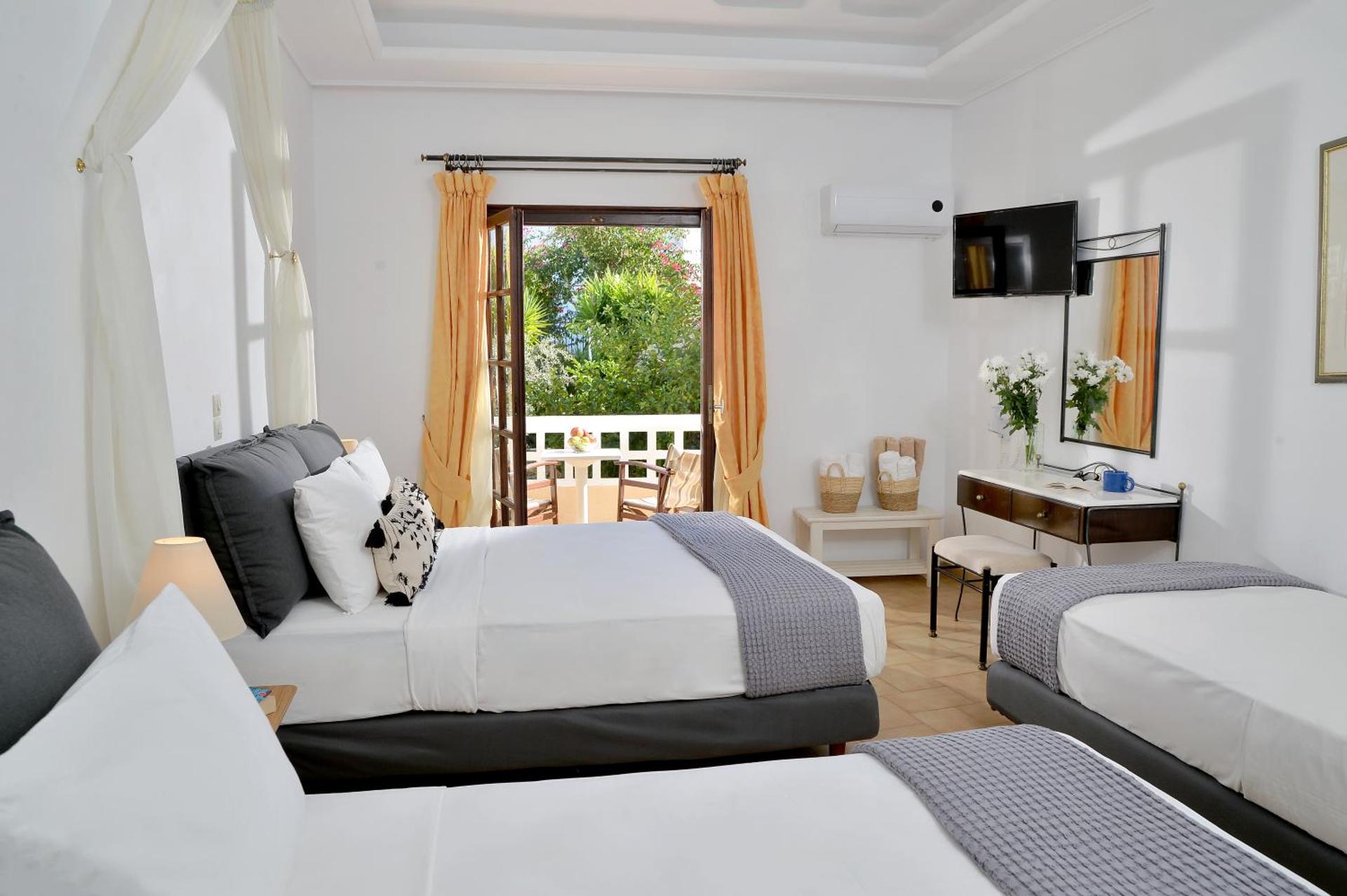 Vasilaras Hotel - Photo 63