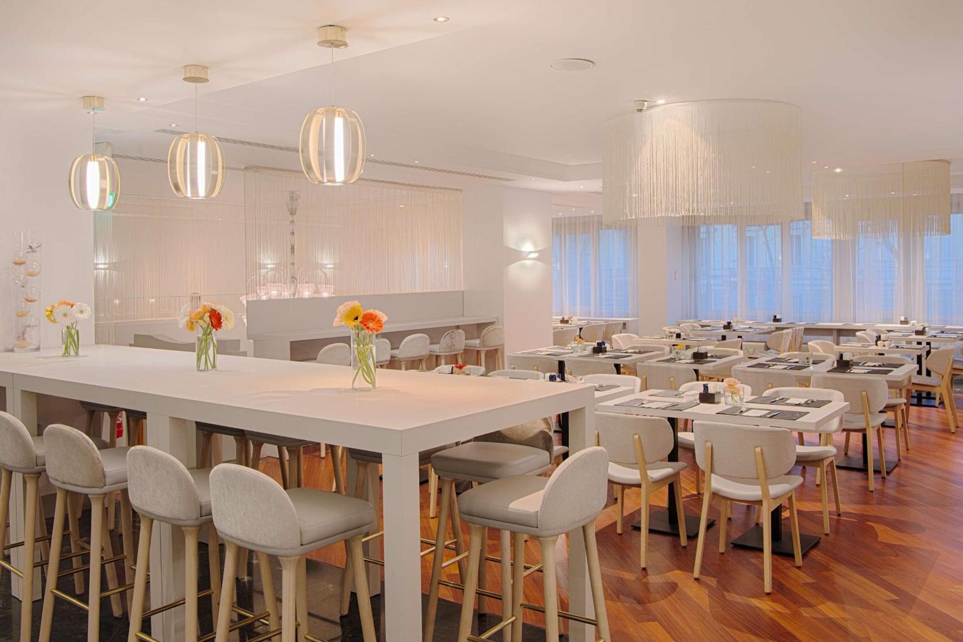 NH Torino Centro - Photo 56