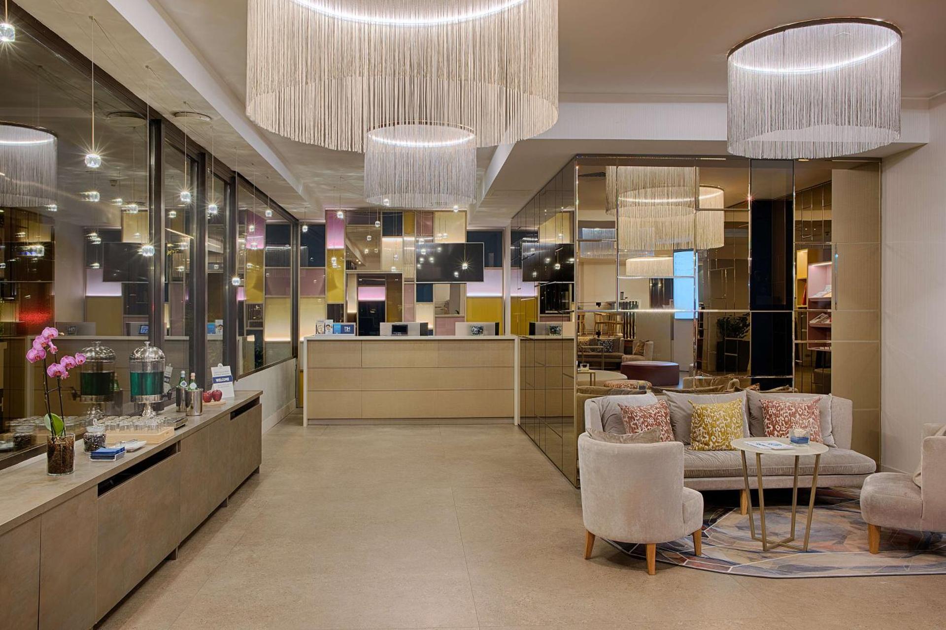 NH Torino Centro - Photo 21