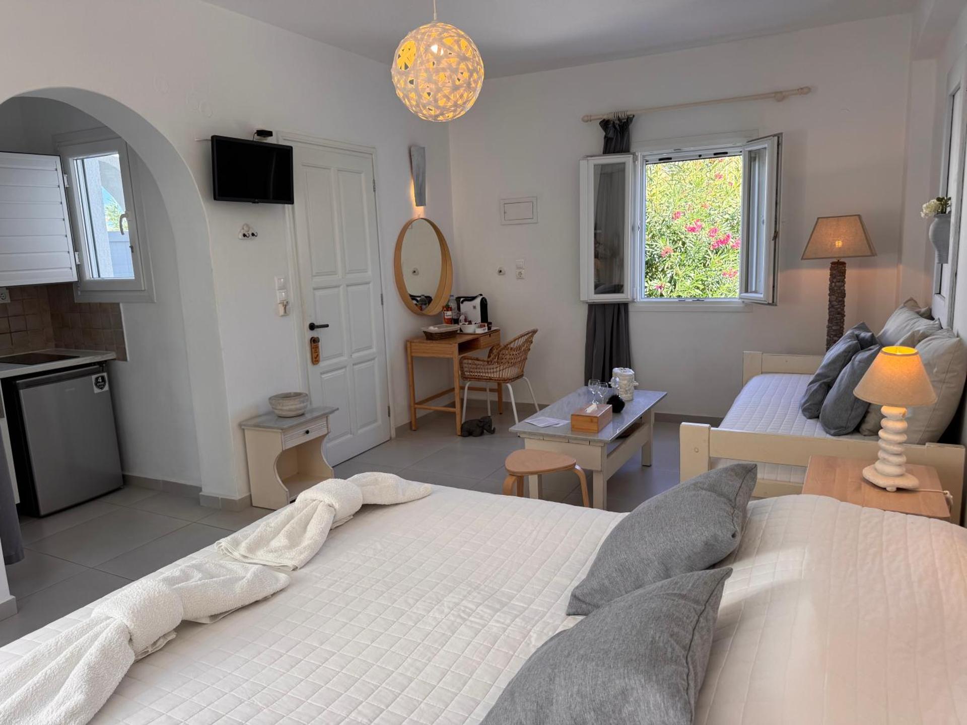 Diplos Studios - Photo 134