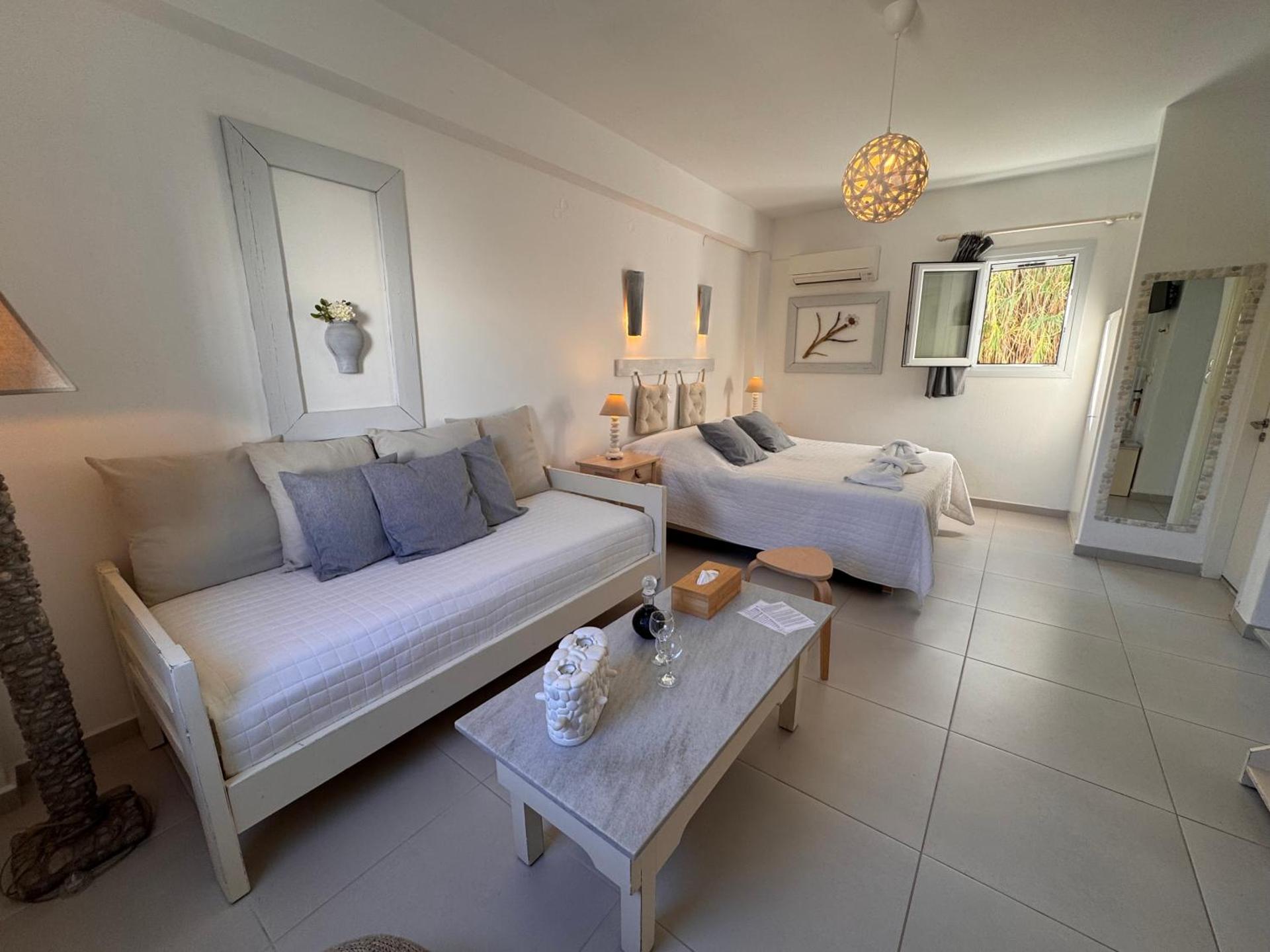 Diplos Studios - Photo 147