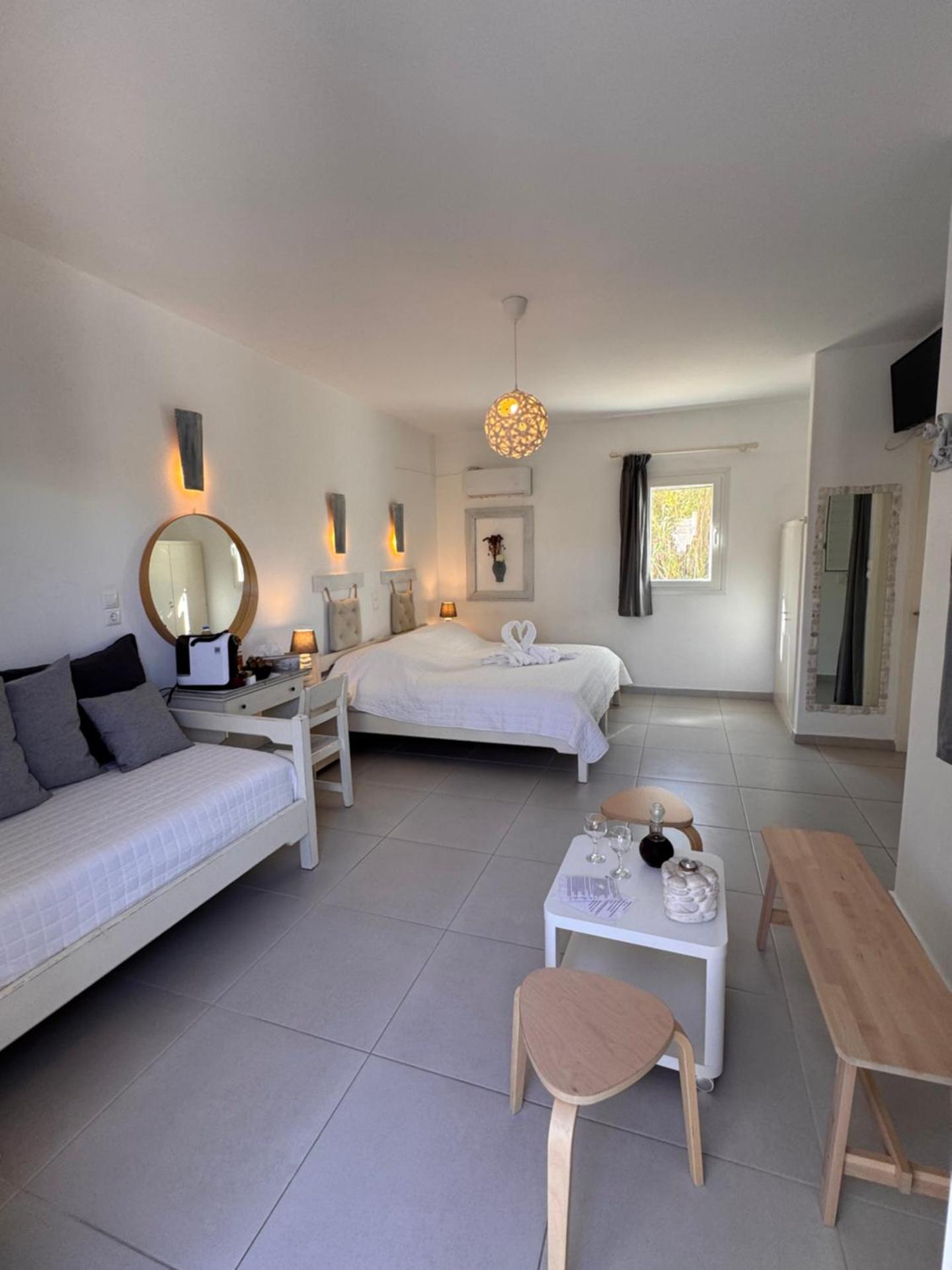 Diplos Studios - Photo 154