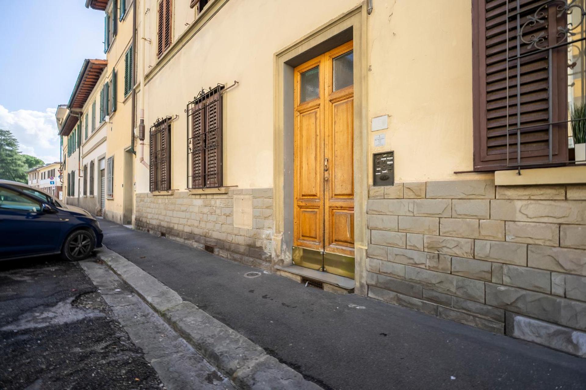 Firenze Center - 9' to Duomo & Uffizi - AC, Wifi - Photo 13