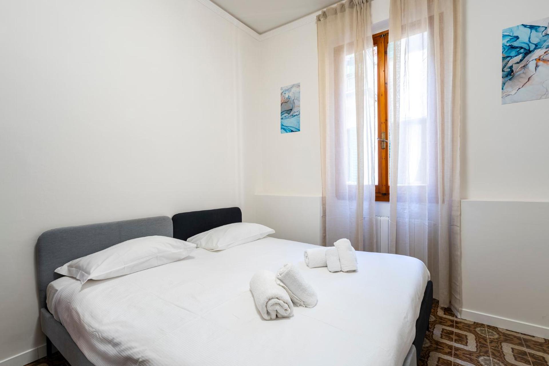 Firenze Center - 9' to Duomo & Uffizi - AC, Wifi - Photo 2